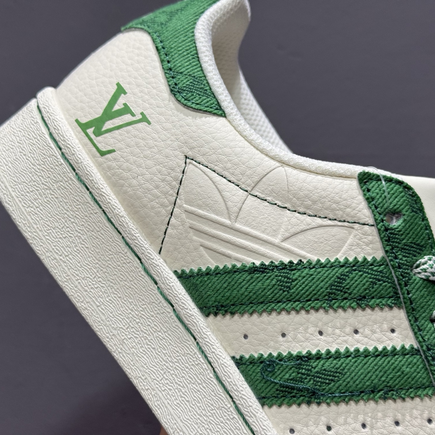 C版 Adidas Originals Superstar 联名款 经典贝壳头 XS0017