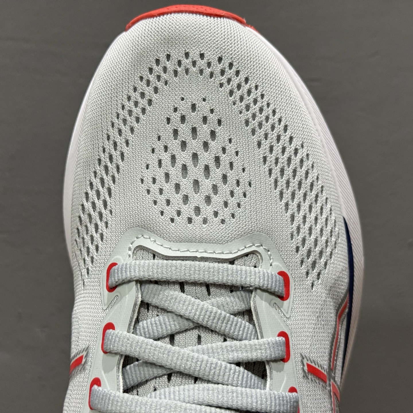 C版 亚瑟士ASICS GEL - KAYANO 31系列轻量缓震休闲运动跑步鞋 1011B867-008