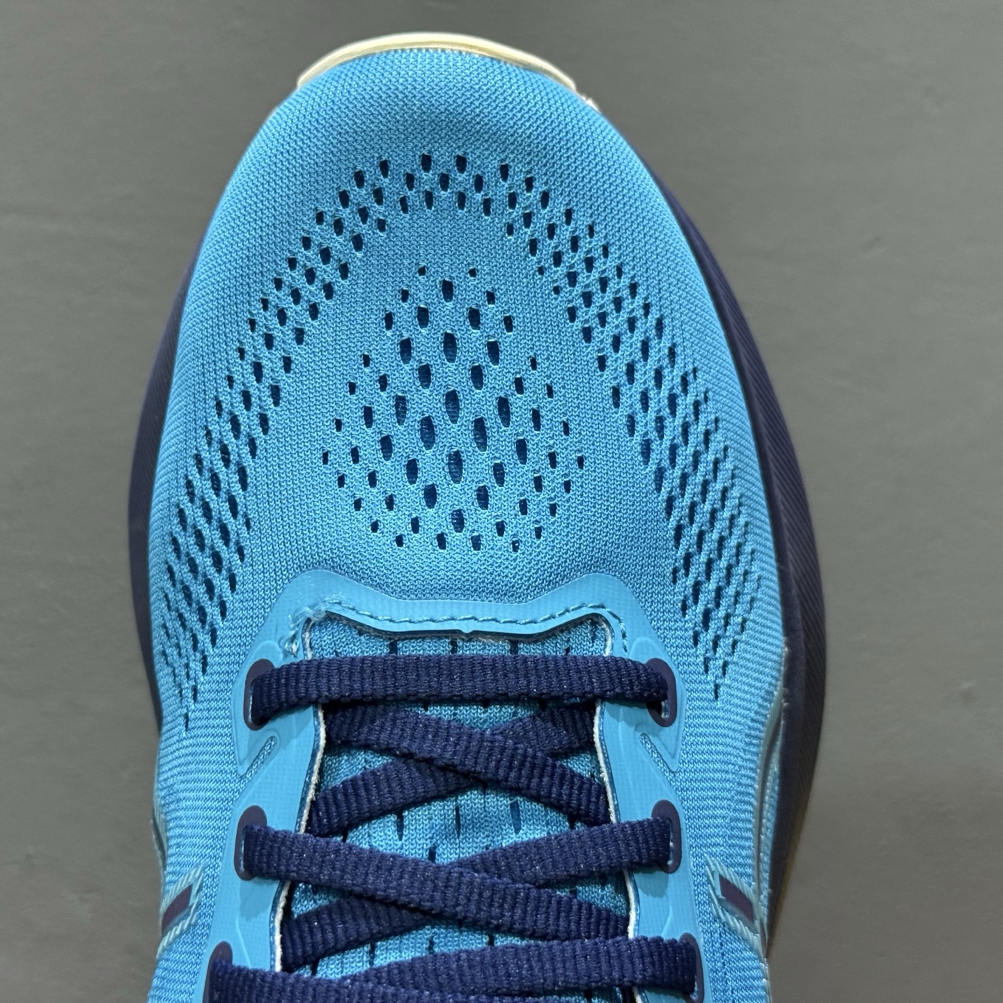 亚瑟士ASICS GEL - KAYANO 31系列轻量缓震休闲运动跑步鞋 1011B867-008