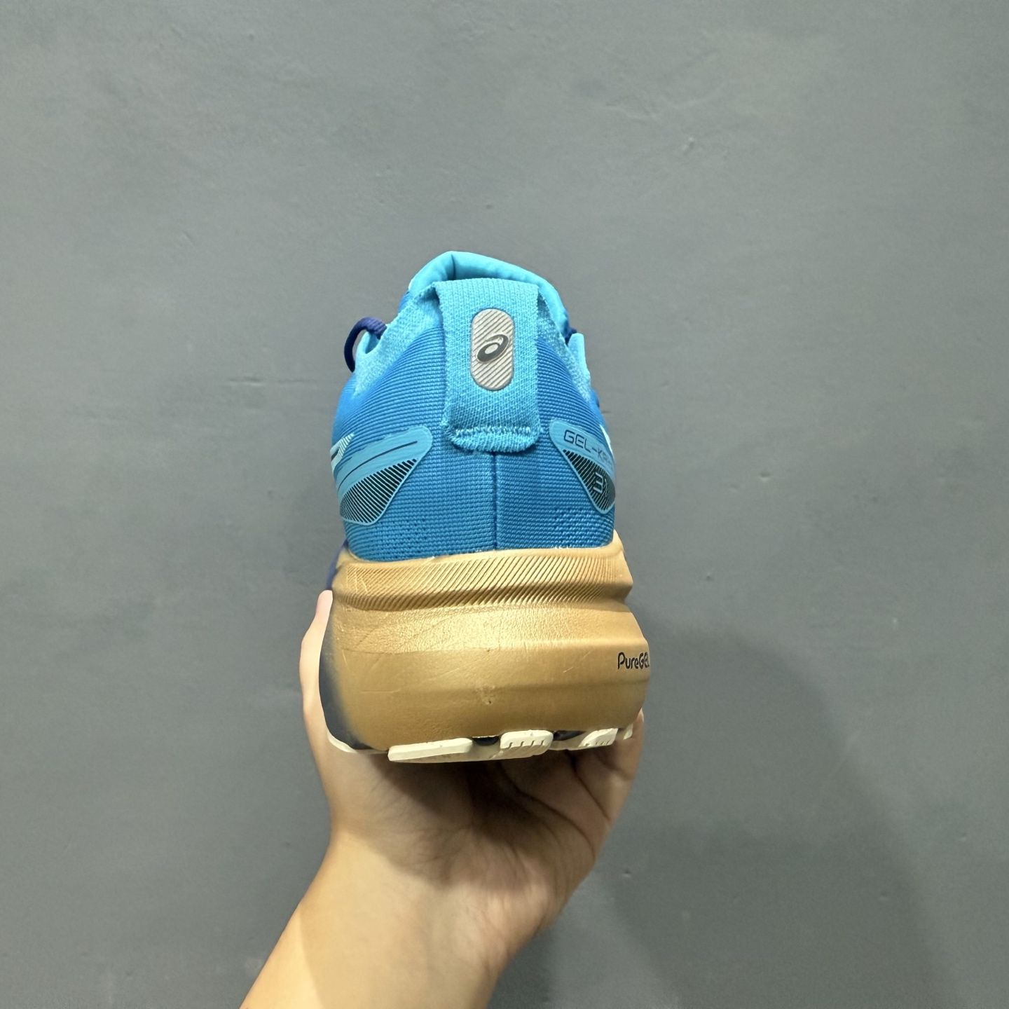 亚瑟士ASICS GEL - KAYANO 31系列轻量缓震休闲运动跑步鞋 1011B867-008
