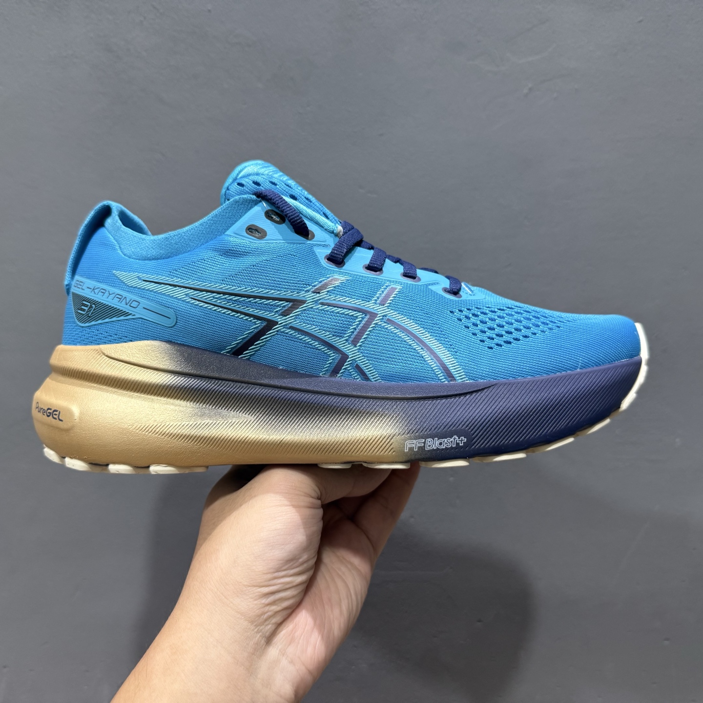 亚瑟士ASICS GEL – KAYANO 31系列轻量缓震休闲运动跑步鞋 1011B867-008