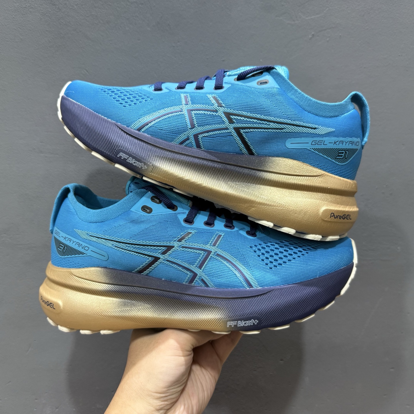 亚瑟士ASICS GEL - KAYANO 31系列轻量缓震休闲运动跑步鞋 1011B867-008