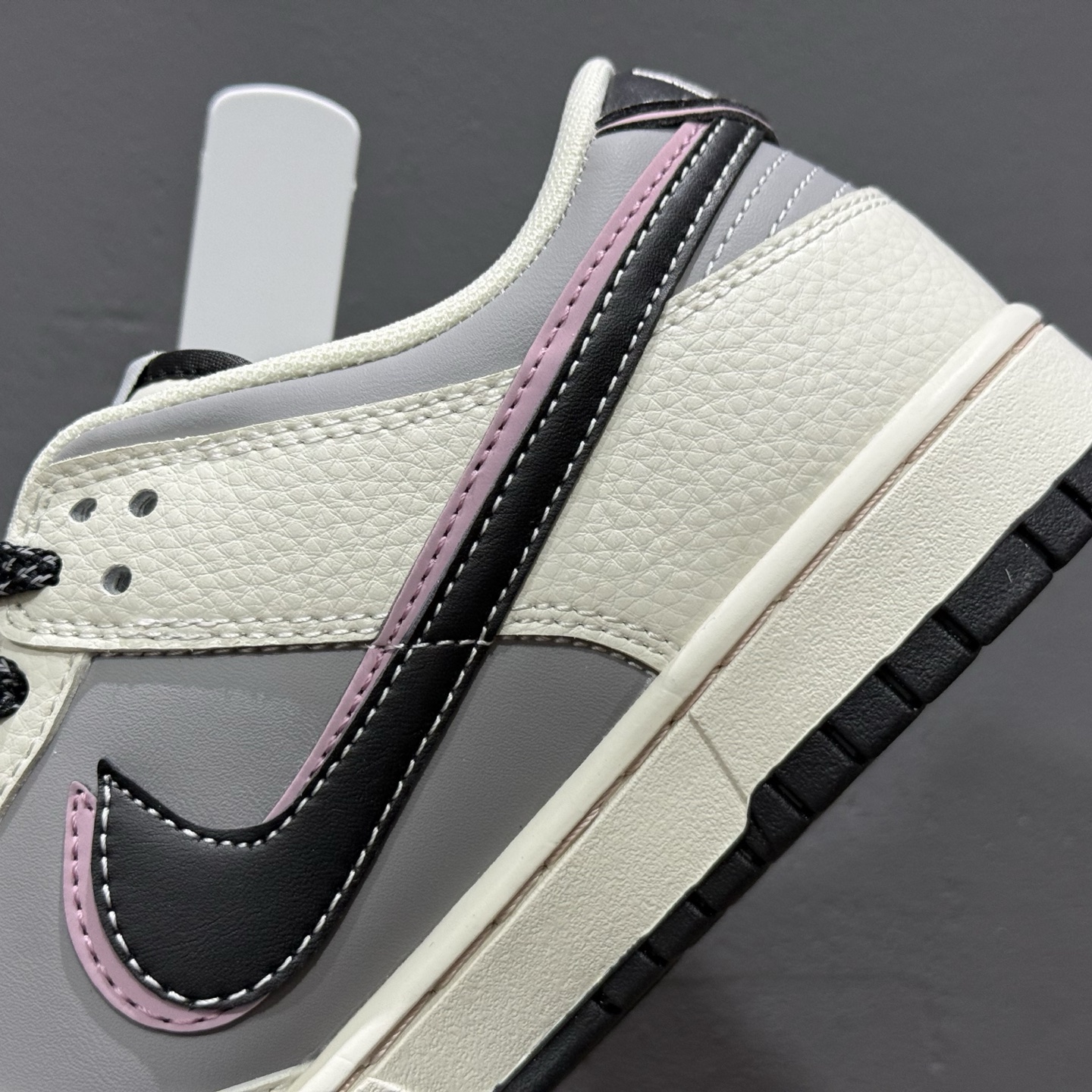 NIKE SB Dunk Low 小米su7 XX3168-169
