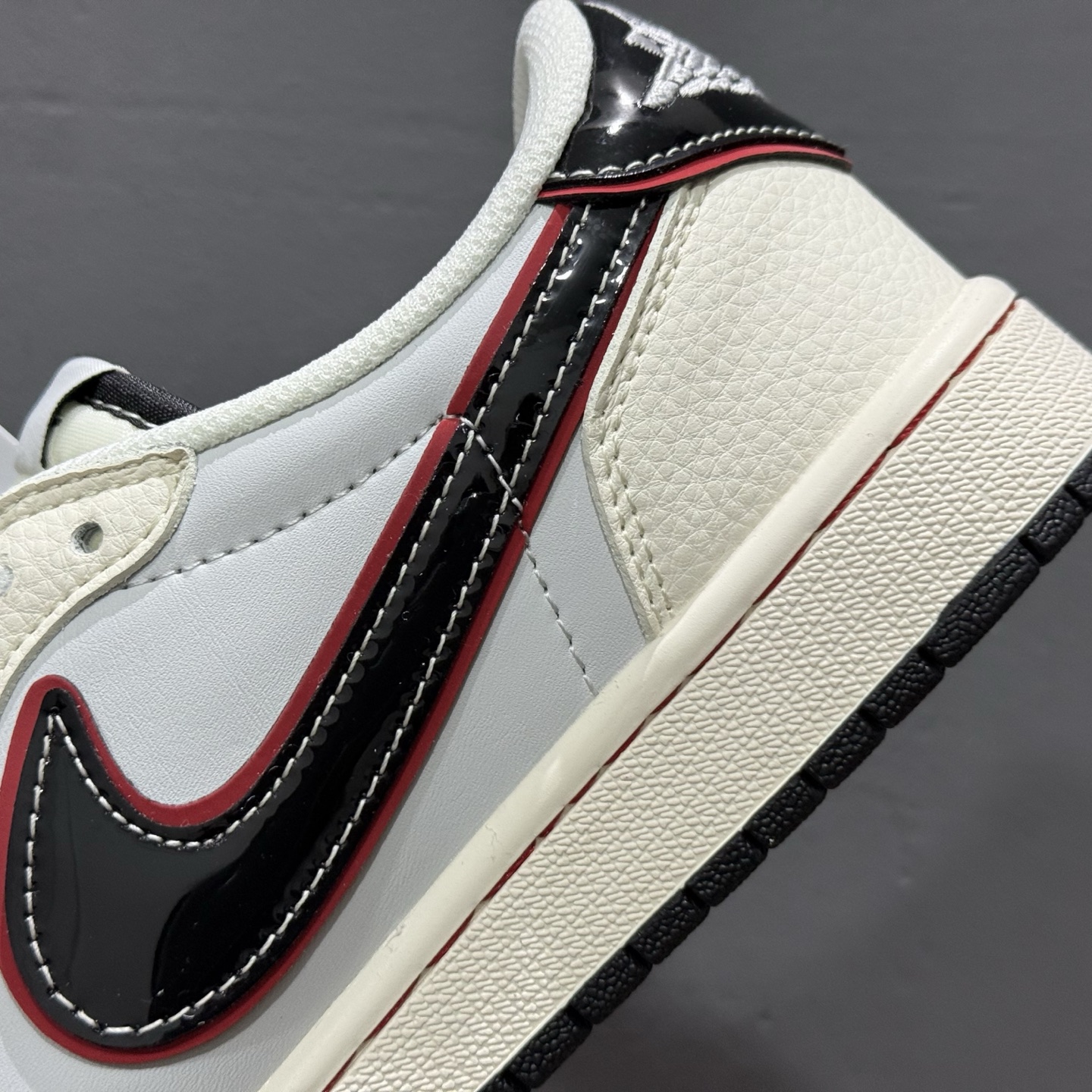 Nike Air Jordan 1 Low 定制配色 问界联名定制AJ联名-高端定制 低帮复古文化板鞋 FC1688-238