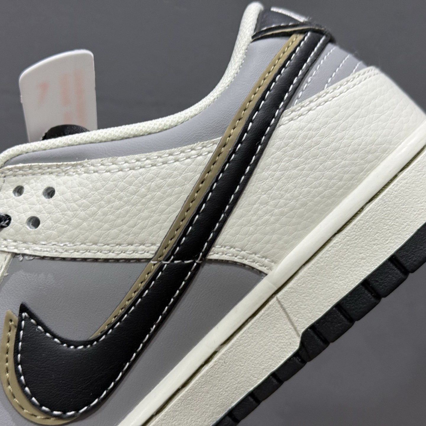 NIKE SB Dunk Low 小米su7 XX3168-169