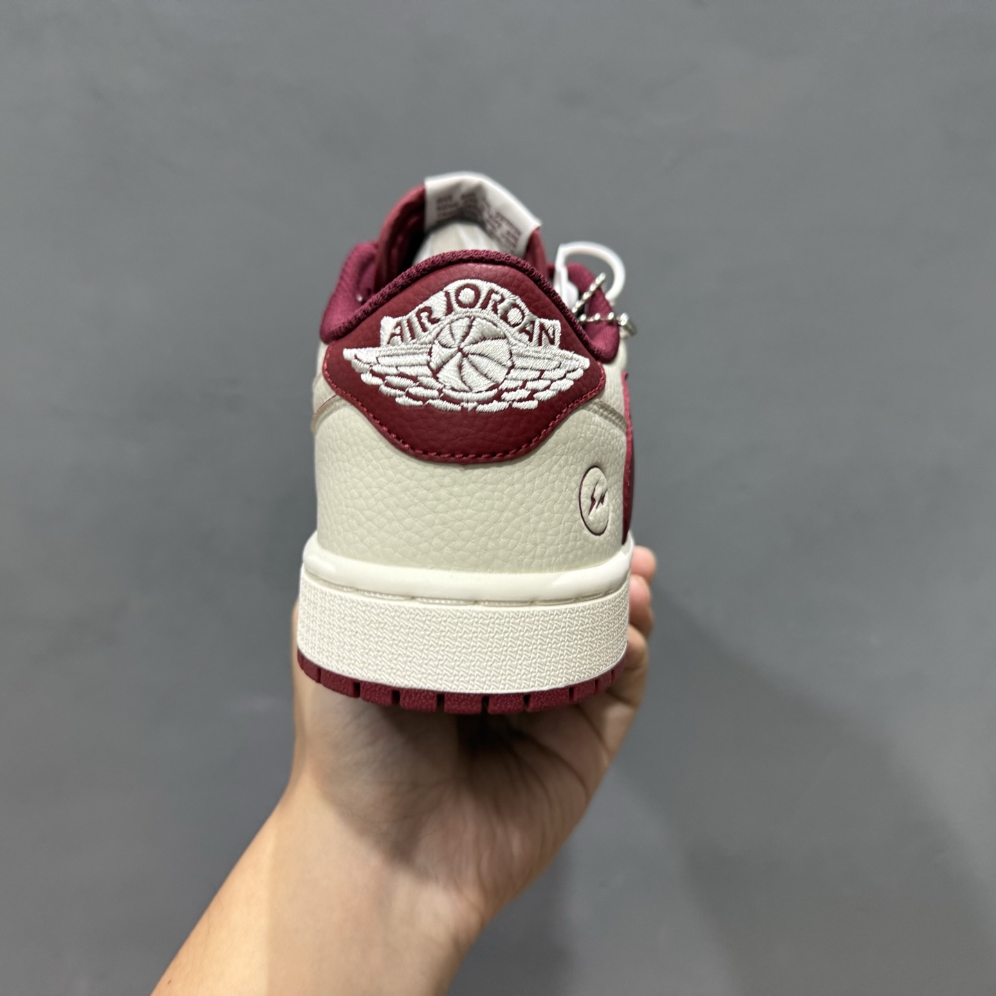 Fragment design x Jordan 1 Low 酒红 LK1099-066