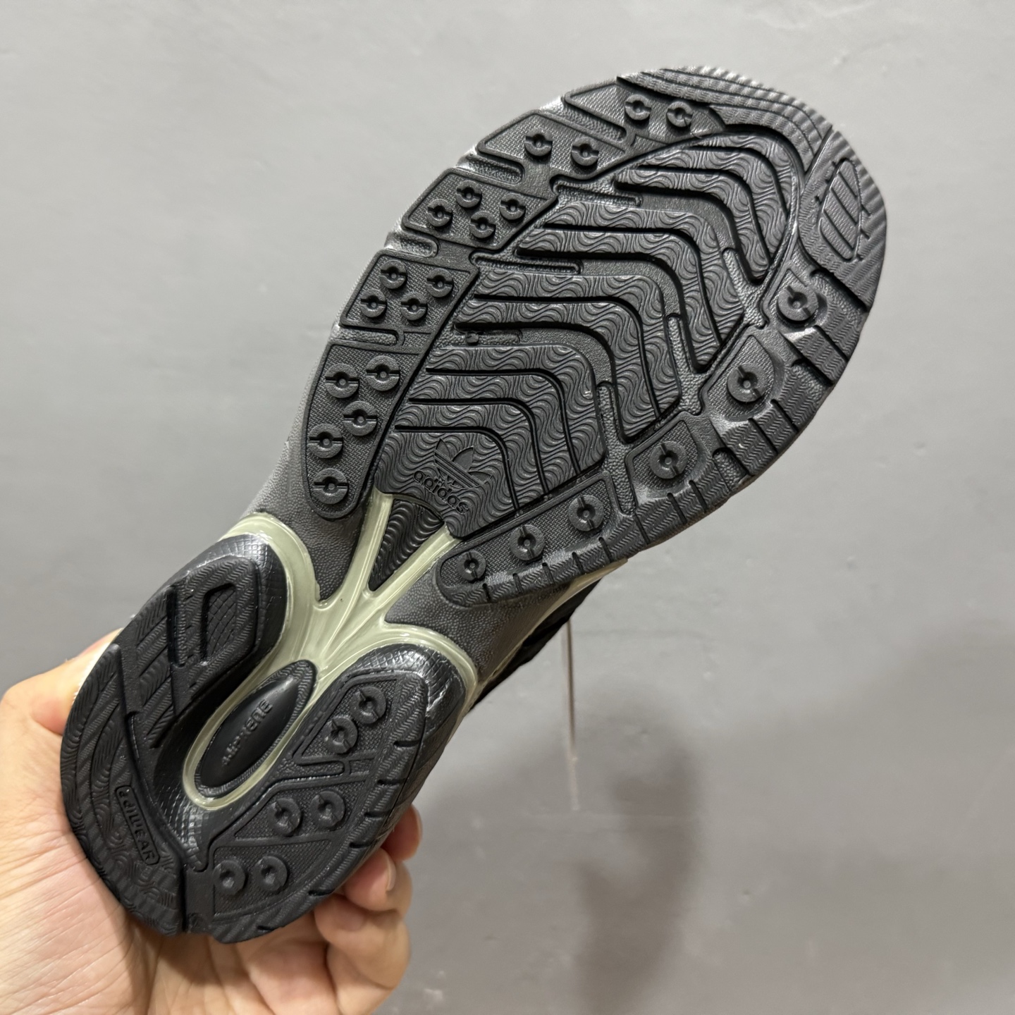 SONG FOR THE MUTE x adidas originals ADISTAR CUSHION 黑色 三叶草 JP8416