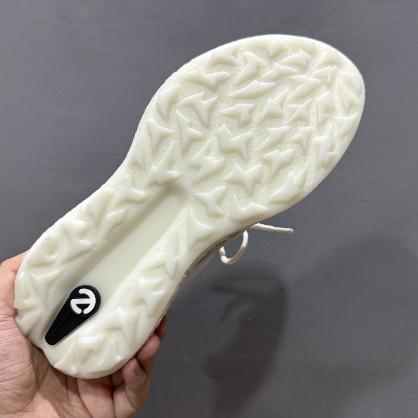 Ecco爱步 防滑跑步鞋 健步C系列新款 黄景瑜同款 牛皮鞋面