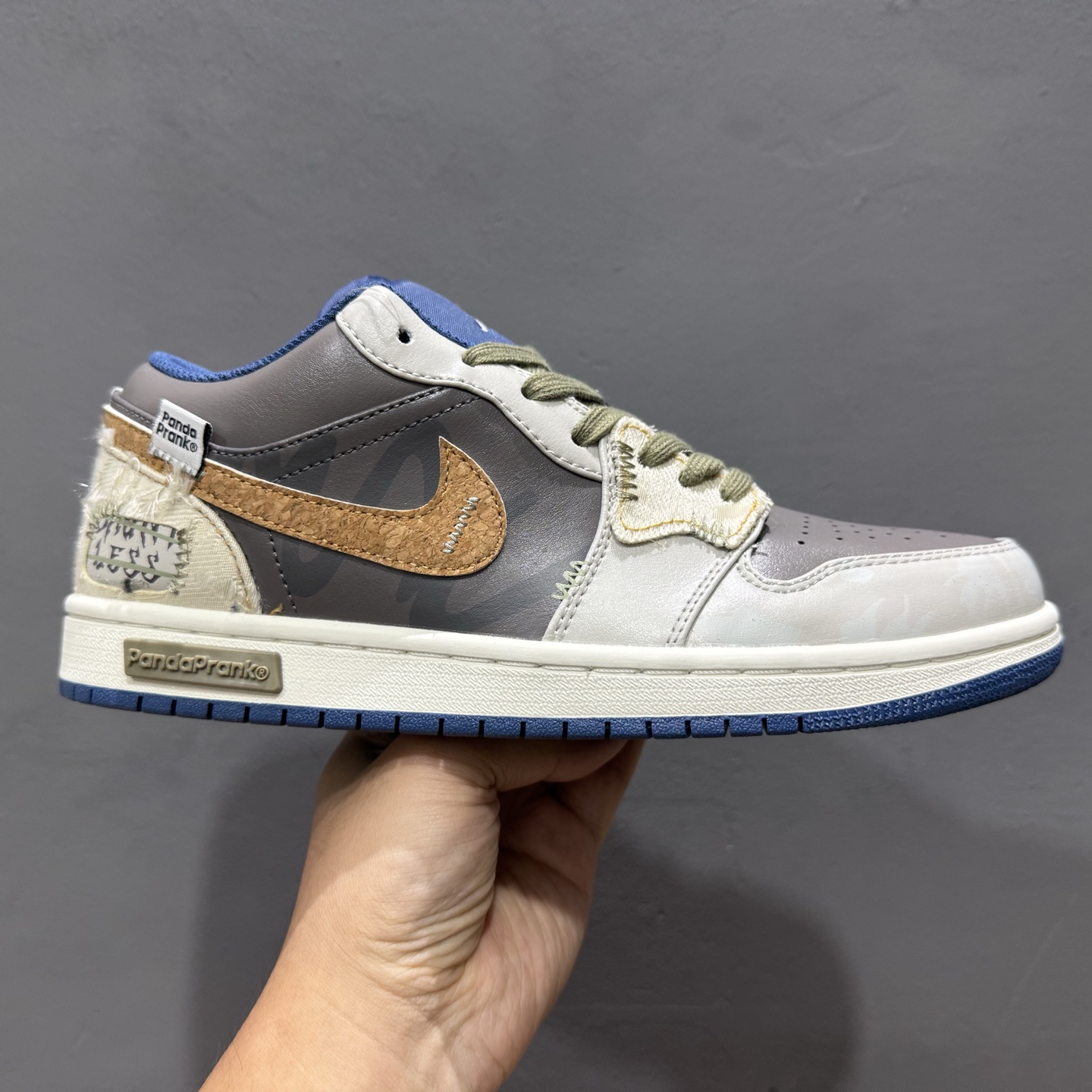 Nike Jordan Air Jordan 1 拓荒骑士 棕灰 553558-414