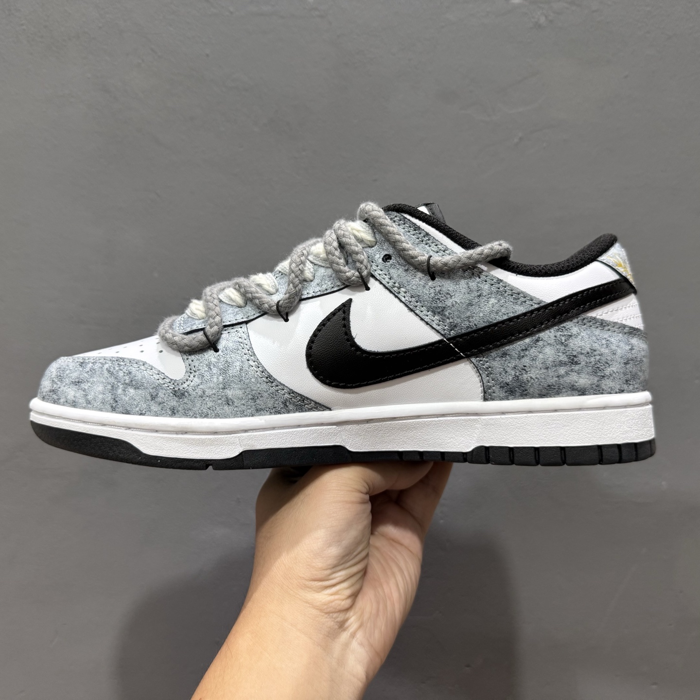 Nike SB Dunk Low 麦穗灰绑带 低帮休闲板鞋 DD1391-100 Nike SB Dunk Low 麦穗灰绑带 低帮休闲板鞋 DD1391-100