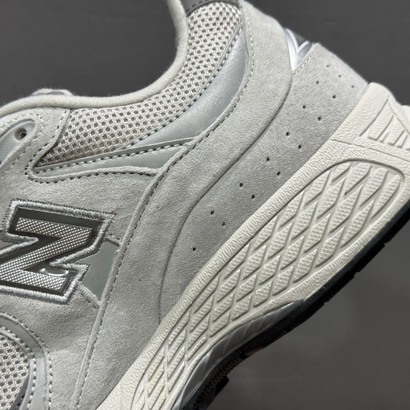 大厂出品 New Balance NB 2002R 云雾灰 ML2002R0 大厂出品 New Balance NB 2002R 云雾灰 ML2002R0