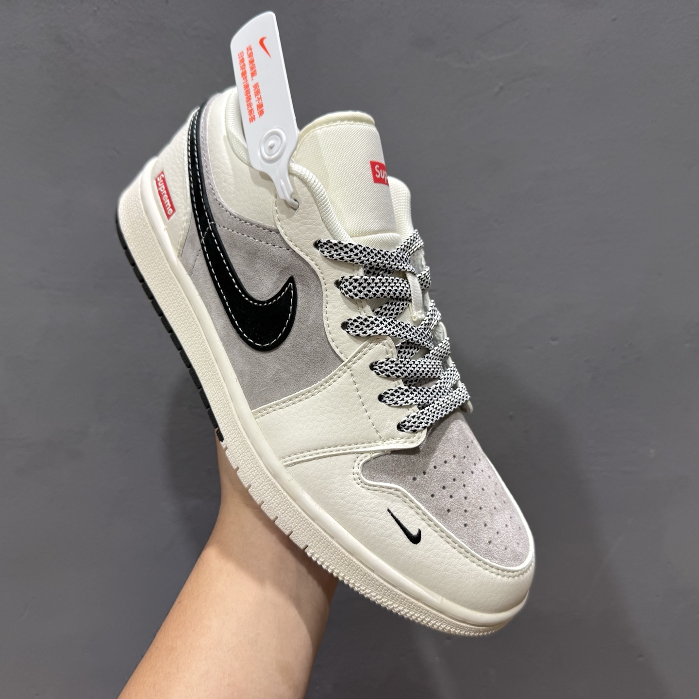 独家实拍Air Jordan 1 Low Supreme联名-双拼黑勾 高端定制 低帮复古篮球鞋 SJ9950-043