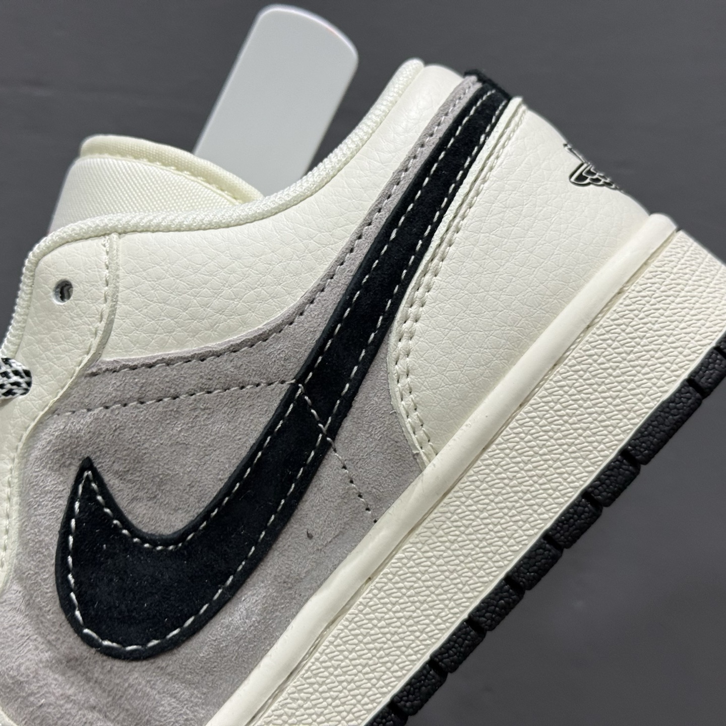 独家实拍Air Jordan 1 Low Supreme联名-双拼黑勾 高端定制 低帮复古篮球鞋 SJ9950-043