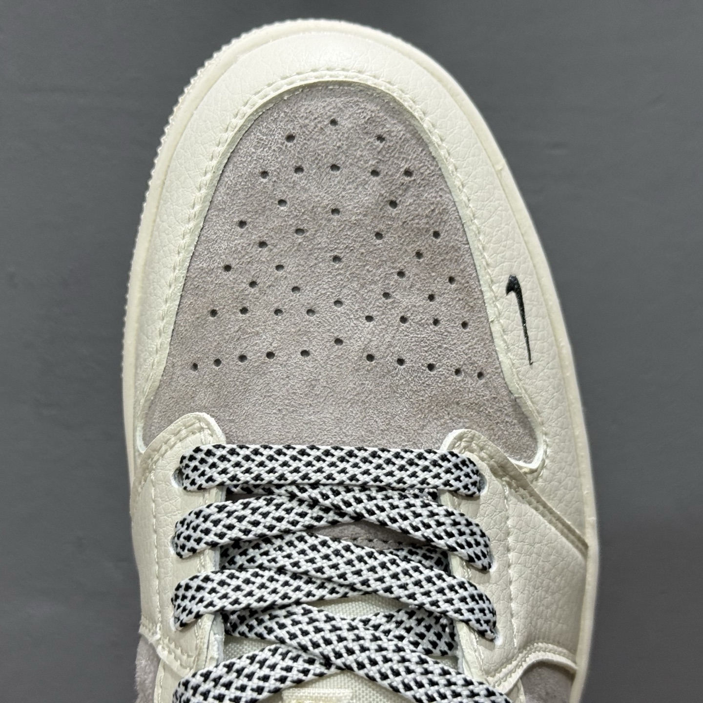 独家实拍Air Jordan 1 Low Supreme联名-双拼黑勾 高端定制 低帮复古篮球鞋 SJ9950-043