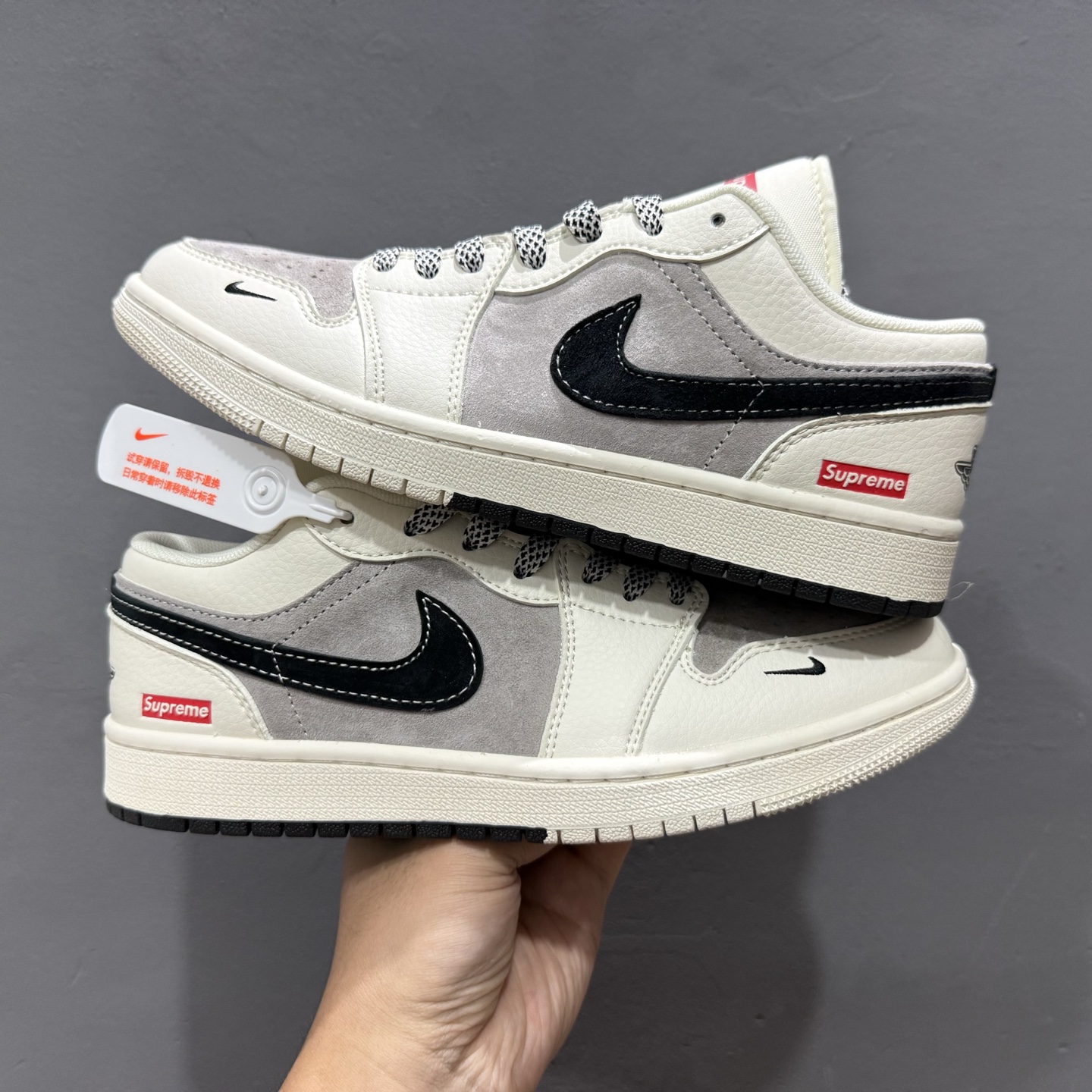 独家实拍Air Jordan 1 Low Supreme联名-双拼黑勾 高端定制 低帮复古篮球鞋 SJ9950-043