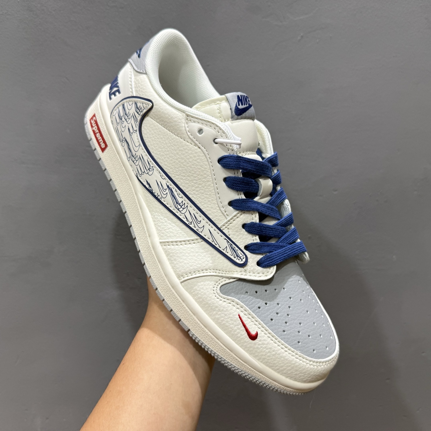 Travis Scott x Fragment Design × Air Jordan 1 Low OG SP AJ1 示 1耐克联名 多重勾 低帮文化休闲板鞋 XS7089-597 Travis Scott x Fragment Design × Air Jordan 1 Low OG SP AJ1 示 1耐克联名 多重勾 低帮文化休闲板鞋 XS7089-597