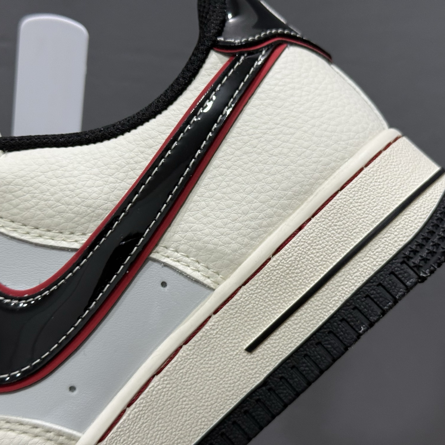 Nike Air Force 1'07 Low 问界联名 黑M9 空军一号低帮休闲板鞋 XS1958-609