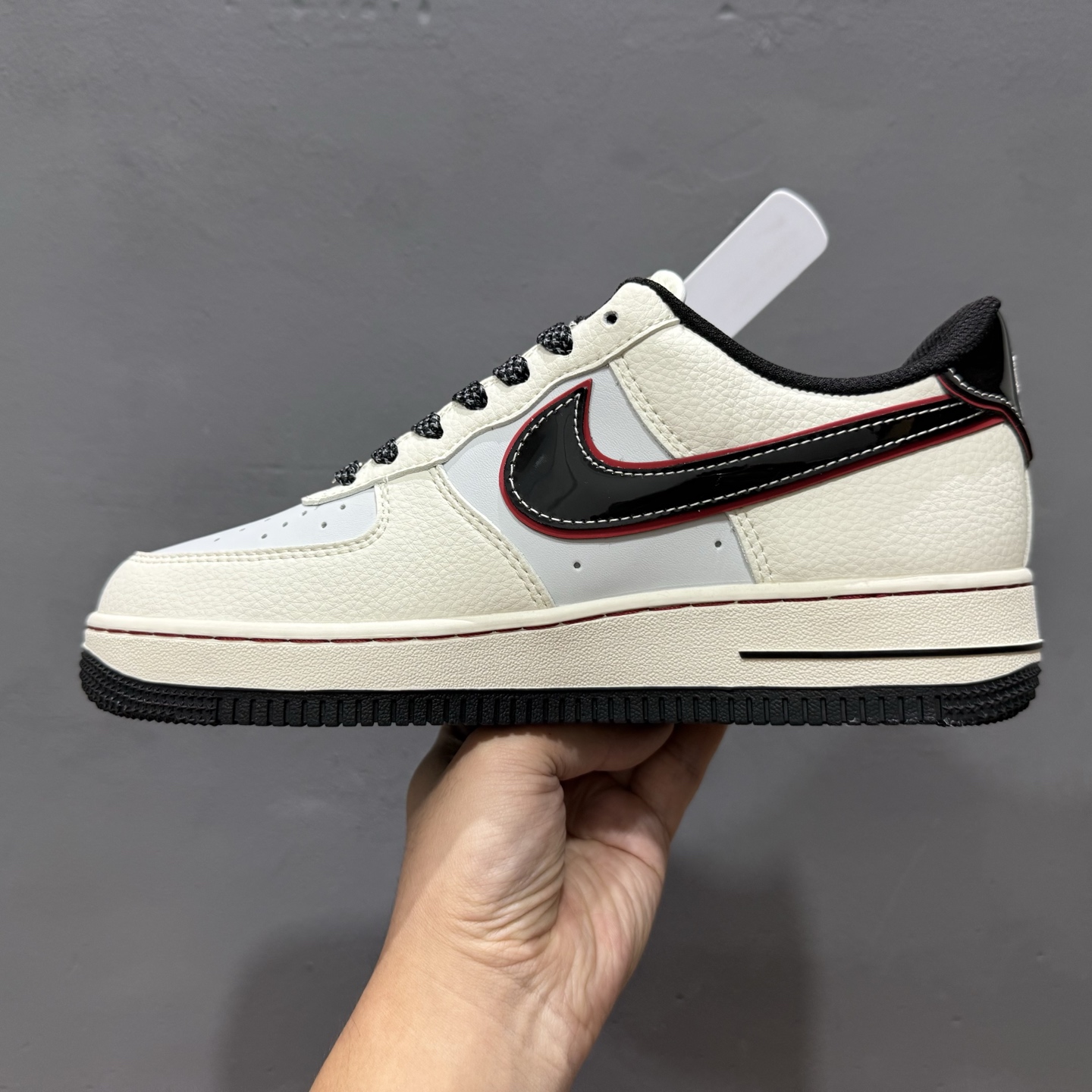 Nike Air Force 1'07 Low 问界联名 黑M9 空军一号低帮休闲板鞋 XS1958-609
