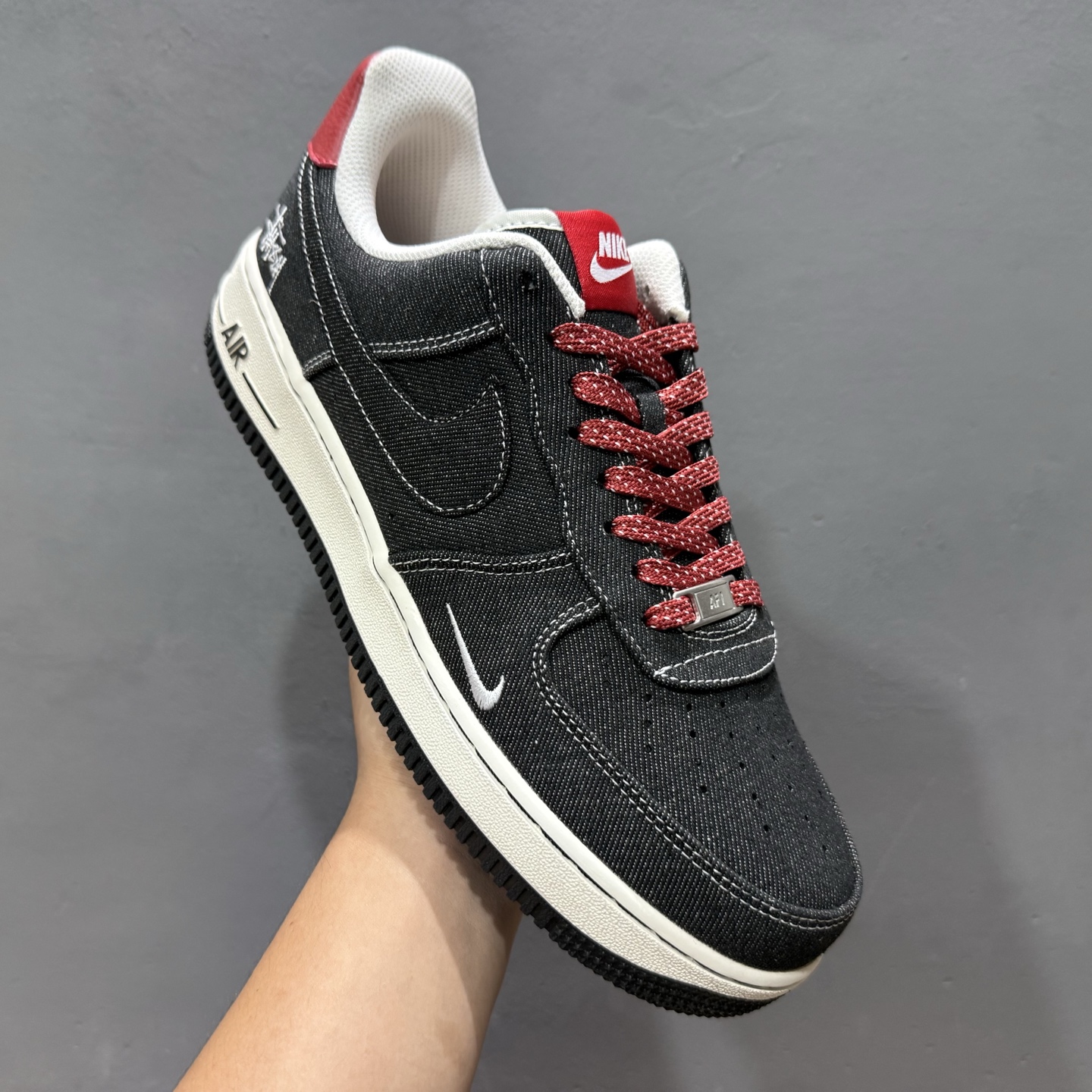 Nike Air Force 1'07 Low 斯图西联名 深灰织布 空军一号低帮休闲板鞋 LW9279-002 Nike Air Force 1'07 Low 斯图西联名 深灰织布 空军一号低帮休闲板鞋 LW9279-002