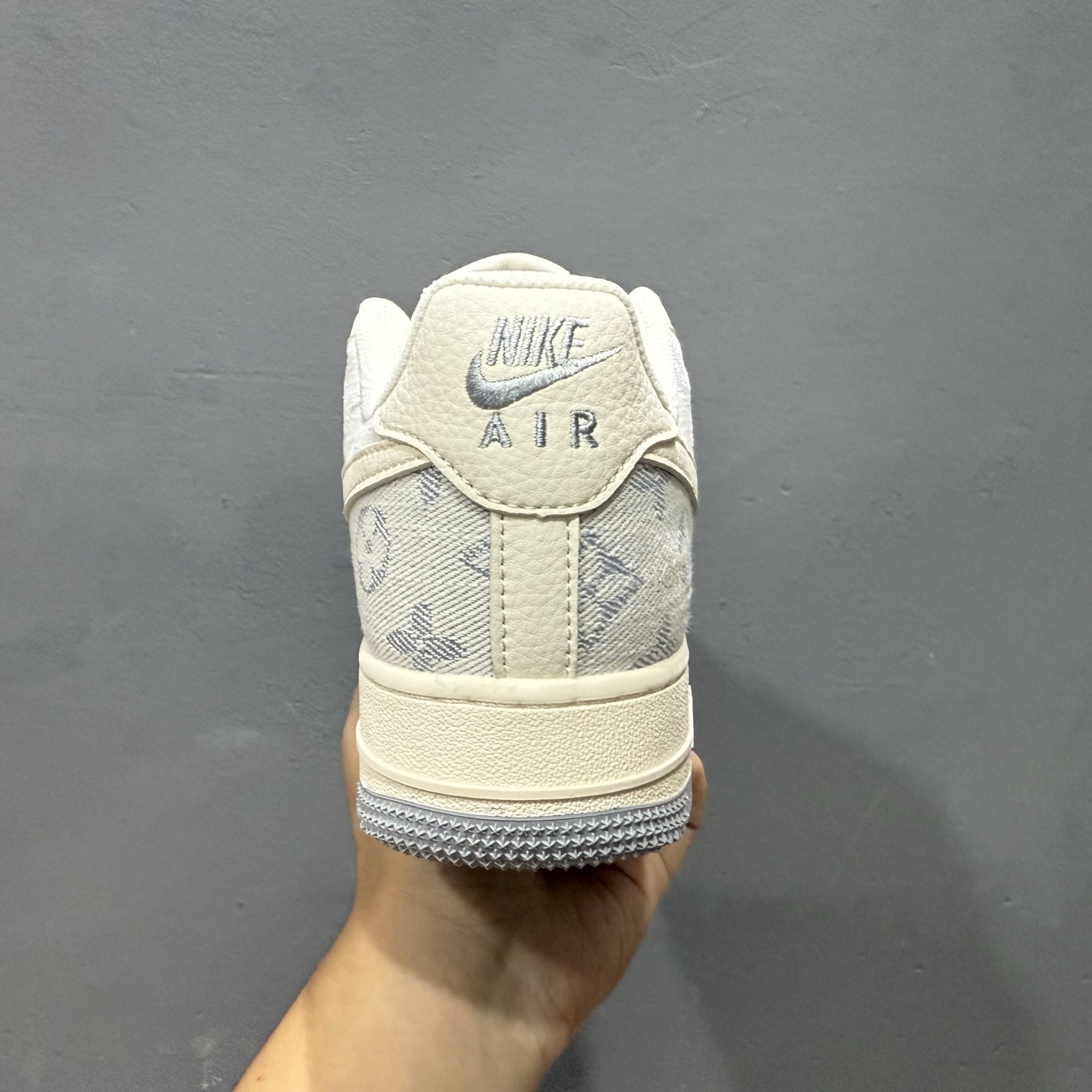 海外限量发售！ NIke Air Force 1 '07 Low “LV联名”空军一号 低帮 运动鞋 YX5066-331