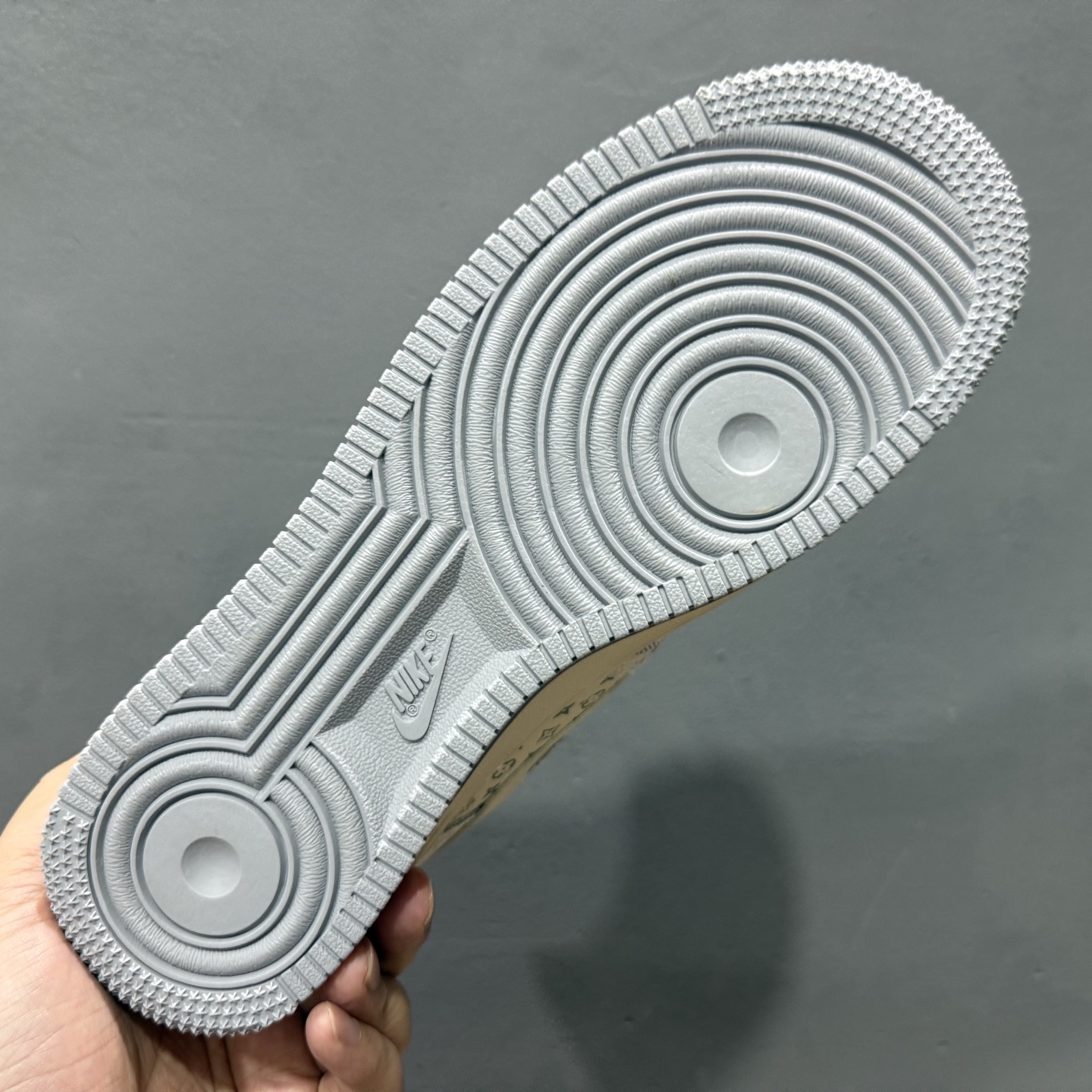 海外限量发售！ NIke Air Force 1 '07 Low “LV联名”空军一号 低帮 运动鞋 YX5066-331