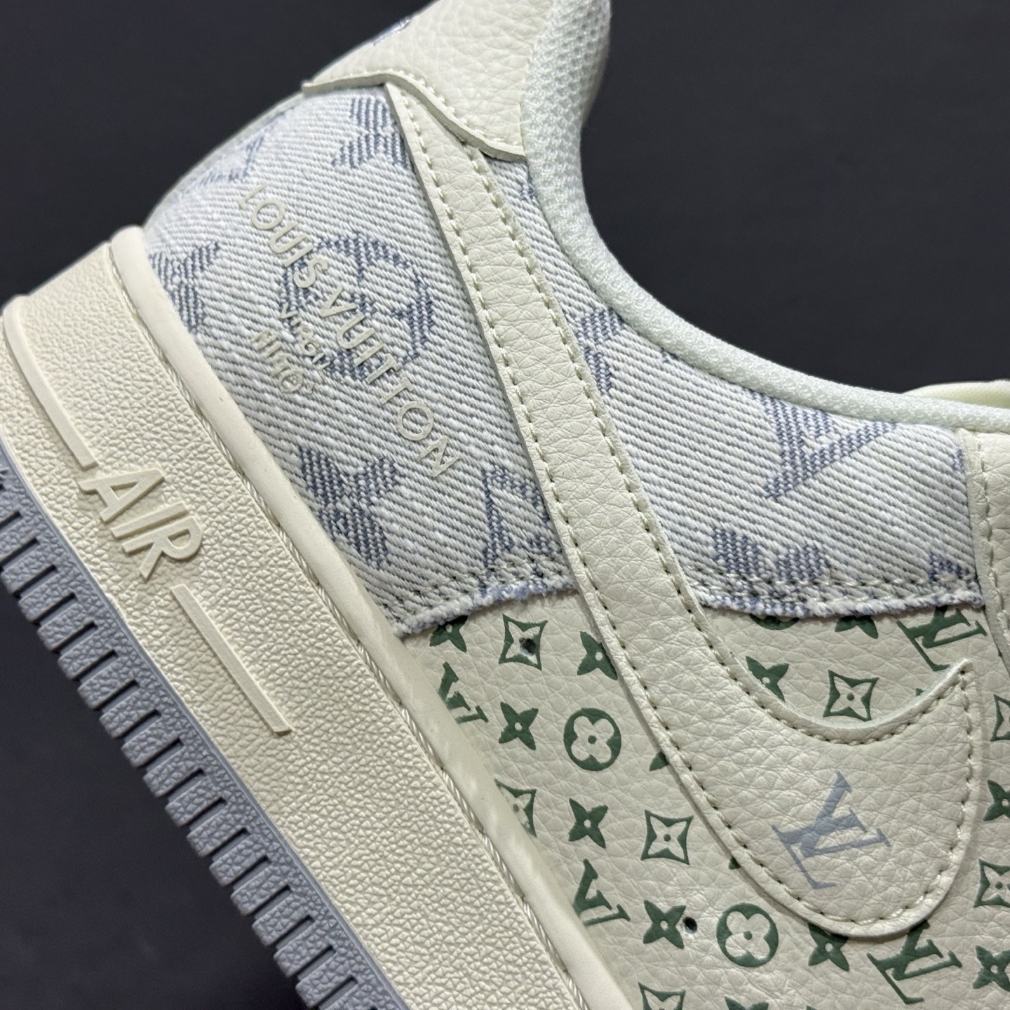 海外限量发售！ NIke Air Force 1 '07 Low “LV联名”空军一号 低帮 运动鞋 YX5066-331