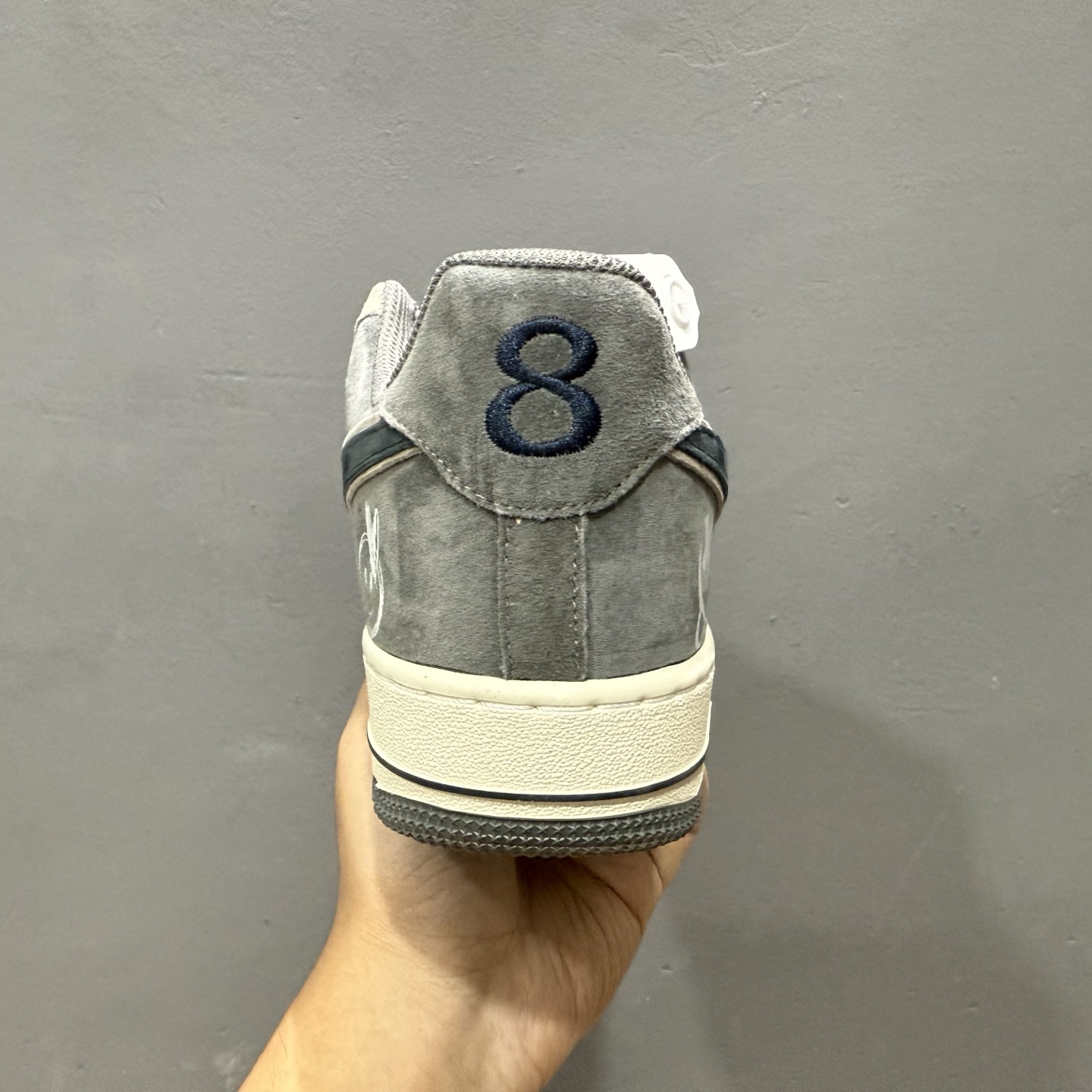 独家实拍 新品发布 “灰脸王子”Nike Air Force 1 “Grey faced Prince”空军一号定制低帮板鞋 YD2452-808