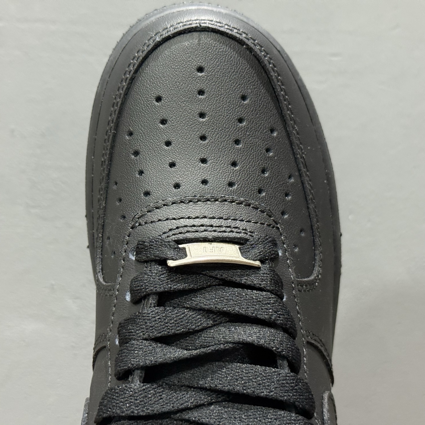 Comme Des Garcons x Nike Air Force 1 Low CDG联名 空军一号低帮休闲板鞋 923044-101 Comme Des Garcons x Nike Air Force 1 Low CDG联名 空军一号低帮休闲板鞋 923044-101