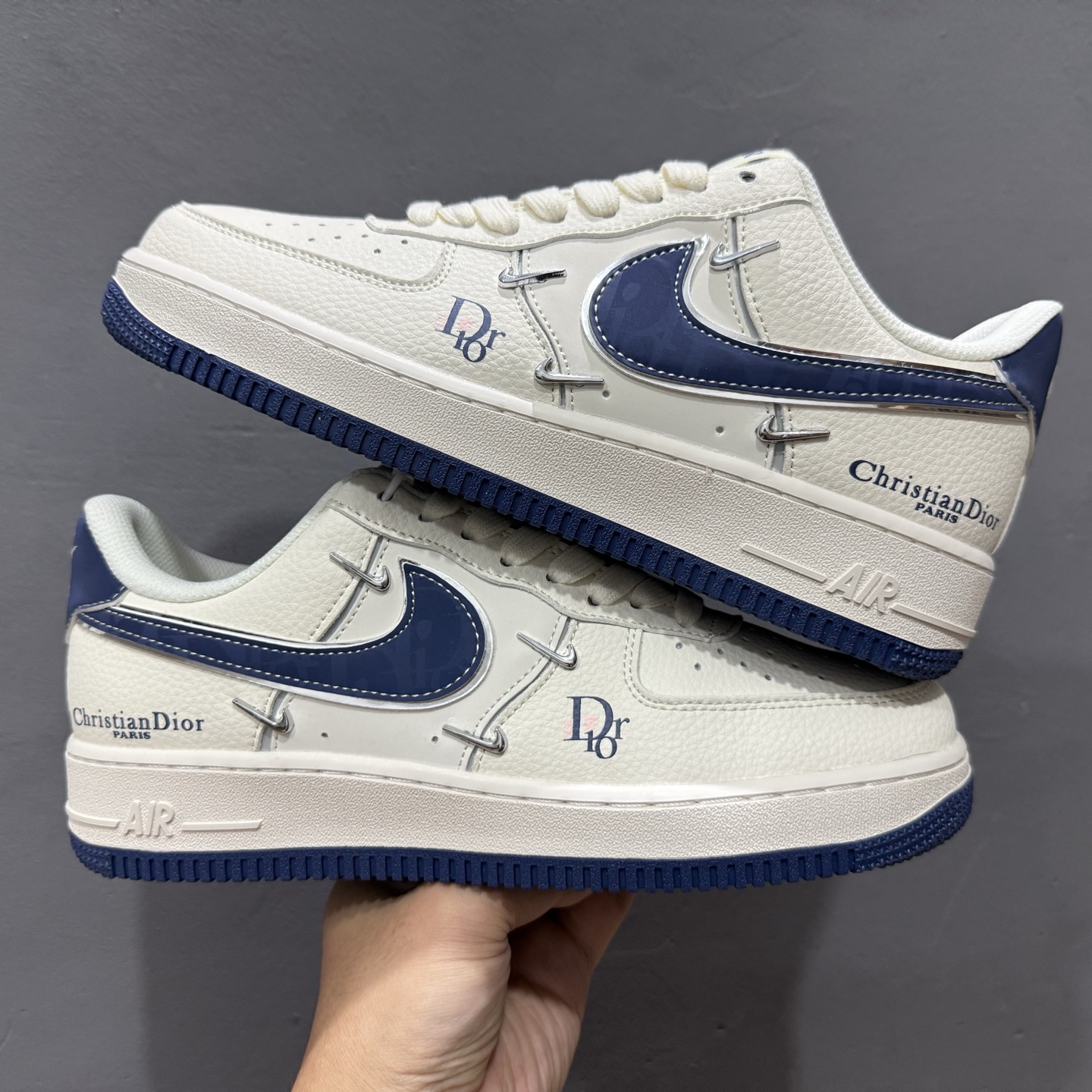 Nike Air Force 1‘07 Low 迪奥联名 蓝四小银勾 空军一号低帮休闲板鞋 XS2869-001