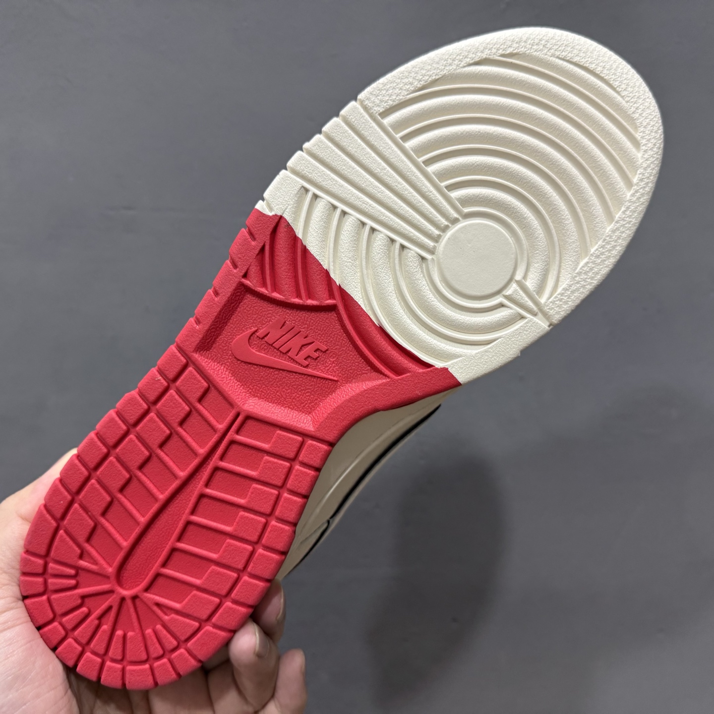 Supreme x Nike Dunk Low 双拼米红  XX3168-191