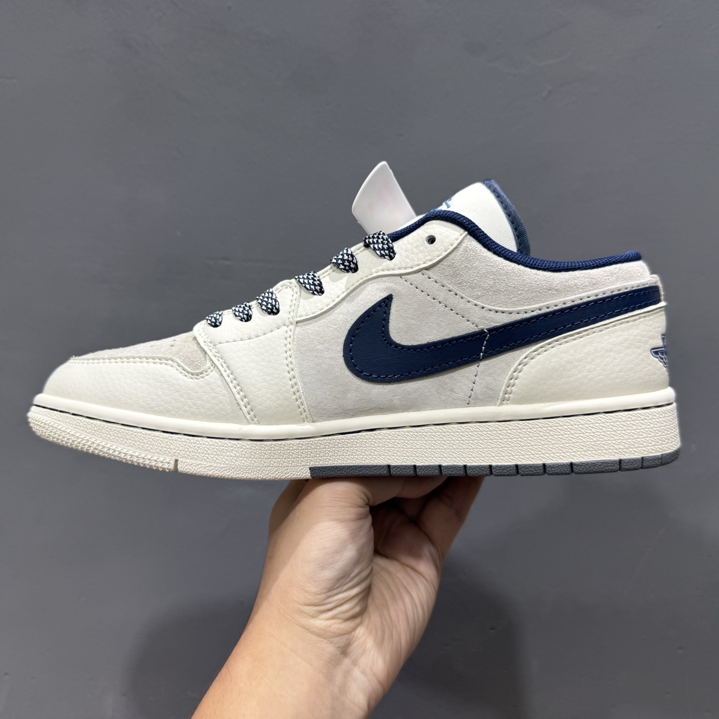 XC版 Air Jordan 1 Retro Low x Supreme 米黑小钩  SJ9950-043