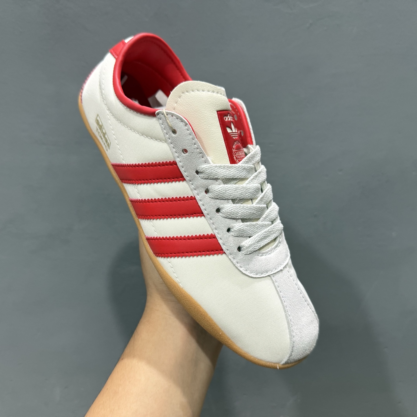 Adidas Originals Tokyo 东京限定系列复古百搭薄底德训风低帮休闲运动T头鞋  JI3300