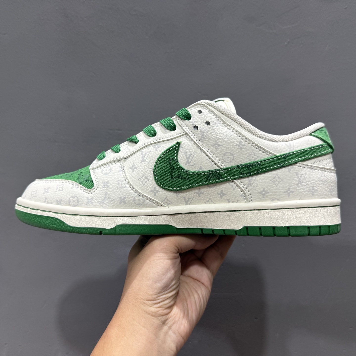 SC版Nike SB Dunk Low LV联名 绿色牛仔 周年高端定制 低帮休闲板鞋  SC9772-805