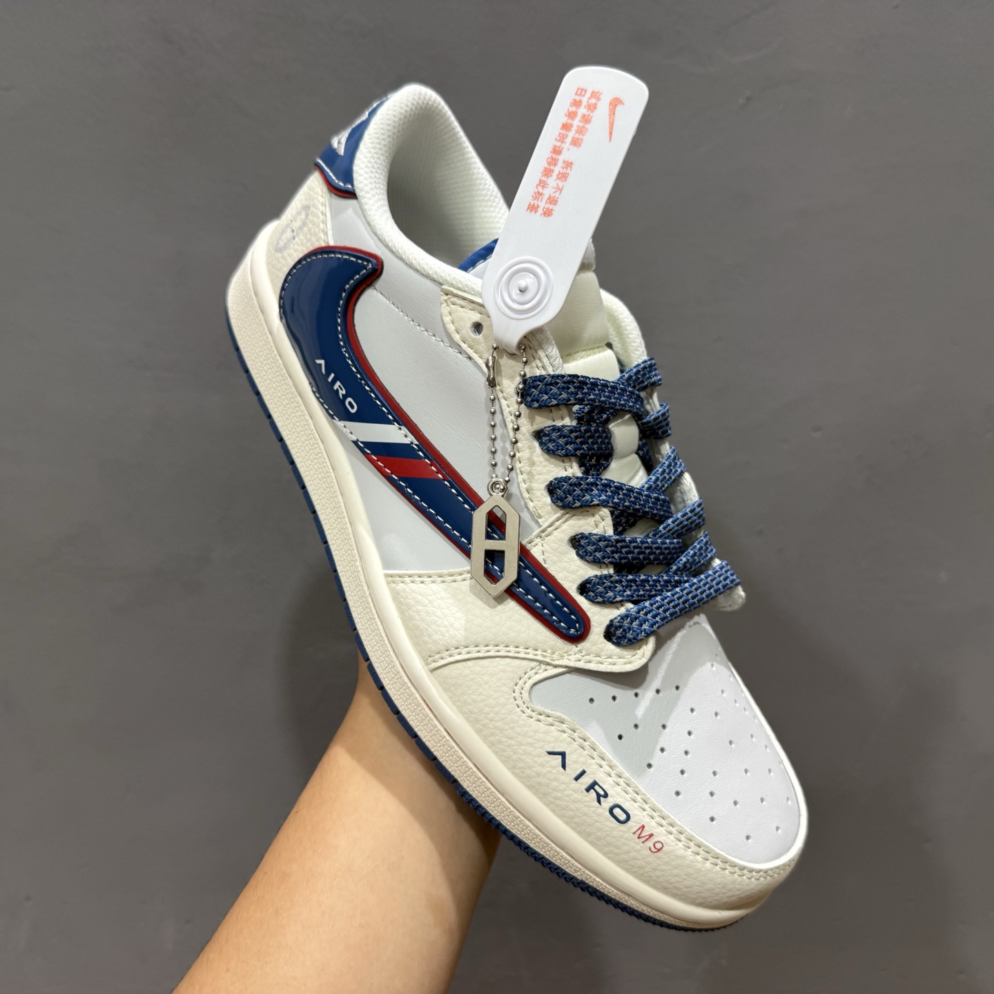 Nike SB Dunk Low 问界M9蓝彩勾 周年高端定制 低帮休闲板鞋 FC1688-235