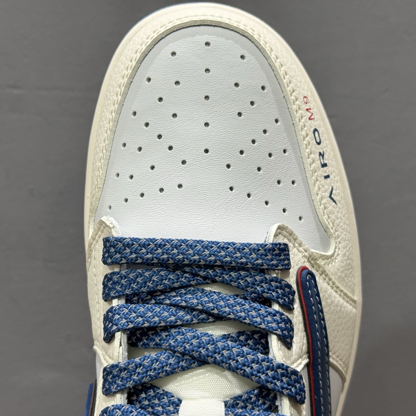 Nike SB Dunk Low 问界M9蓝彩勾 周年高端定制 低帮休闲板鞋 FC1688-235