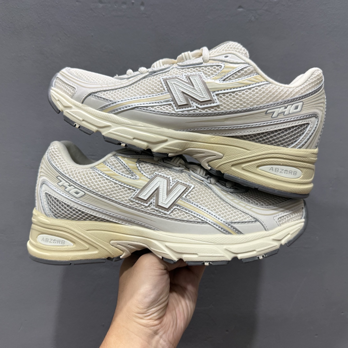 New Balance 740系列新百伦 潮流男女运动鞋 NB740跑步鞋透气鞋复古潮鞋 New Balance 740系列新百伦 潮流男女运动鞋 NB740跑步鞋透气鞋复古潮鞋