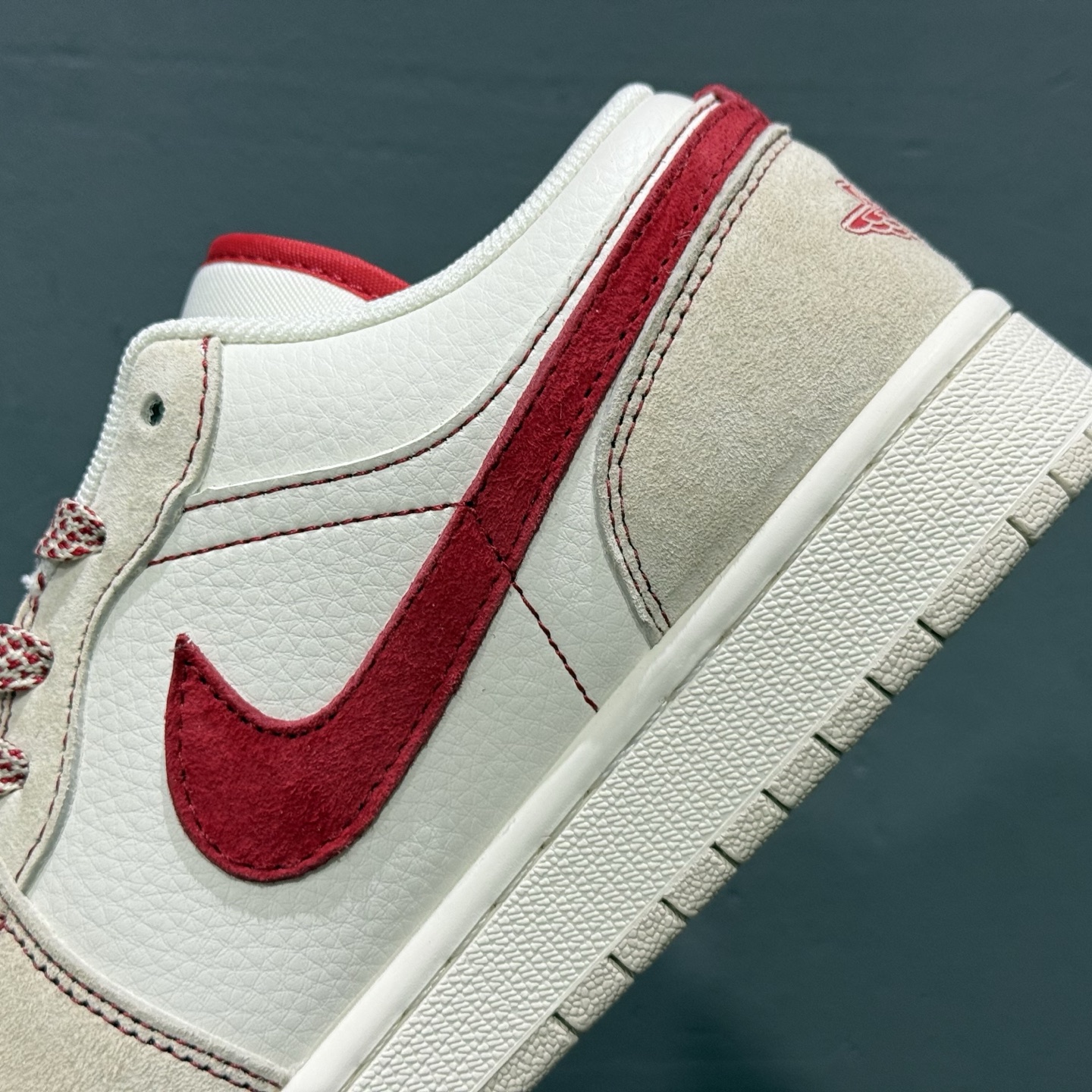 独家实拍Air Jordan 1 Low Supreme联名-双拼黑勾 高端定制 低帮复古篮球鞋 SJ9950-040