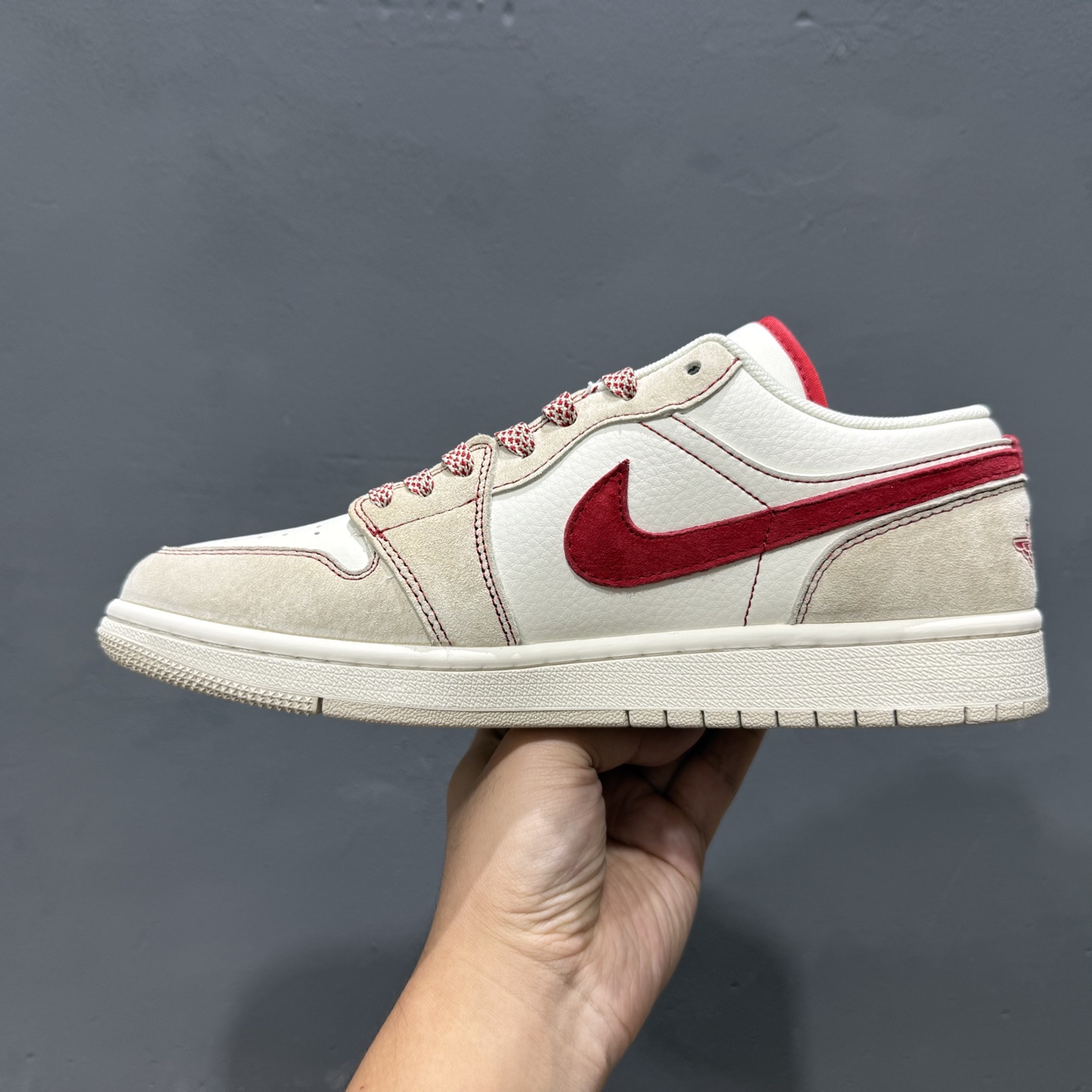 独家实拍Air Jordan 1 Low Supreme联名-双拼黑勾 高端定制 低帮复古篮球鞋 SJ9950-040