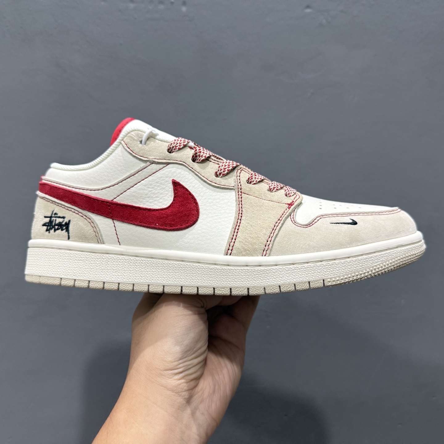 独家实拍Air Jordan 1 Low Supreme联名-双拼黑勾 高端定制 低帮复古篮球鞋 SJ9950-040
