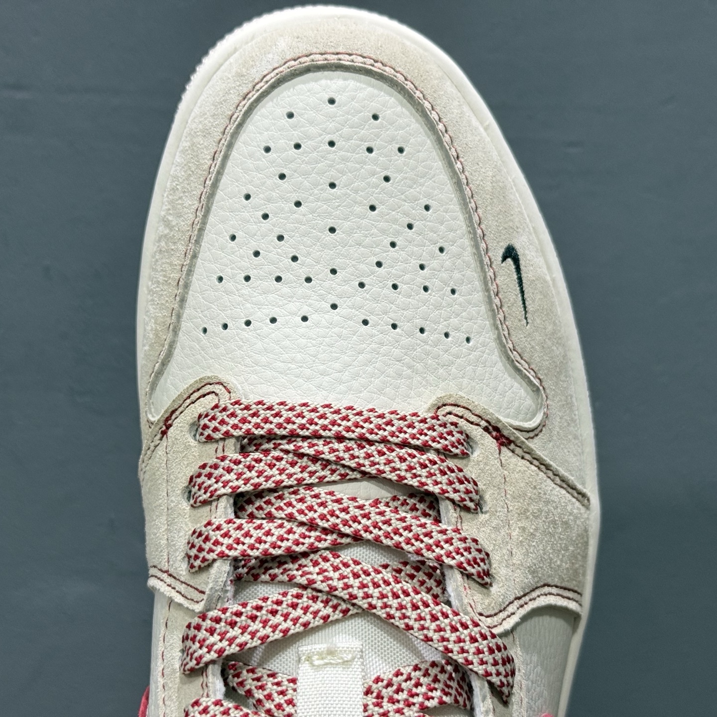 独家实拍Air Jordan 1 Low Supreme联名-双拼黑勾 高端定制 低帮复古篮球鞋 SJ9950-040