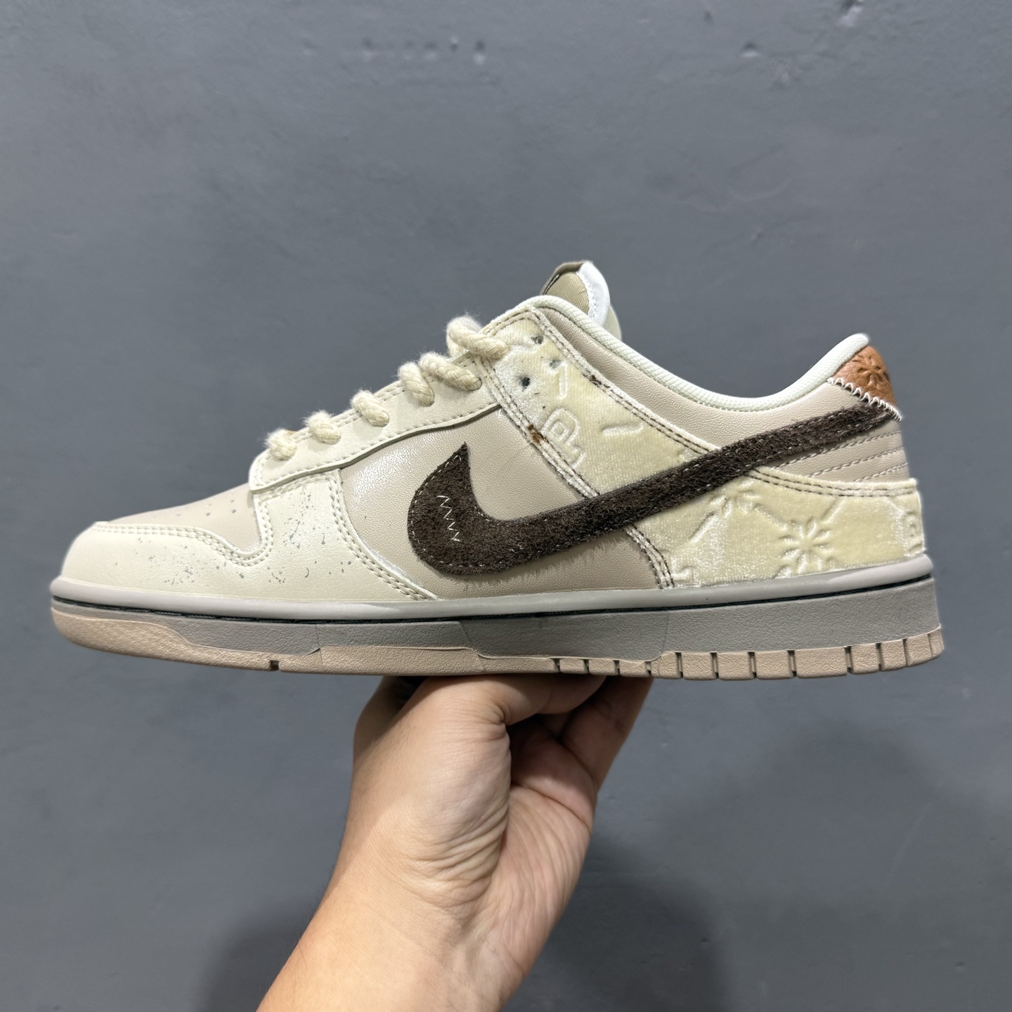 Nike Dunk Low 熊猫恶作剧 冬梦奇缘 御光米褐 低帮休闲板鞋 HQ1175-240