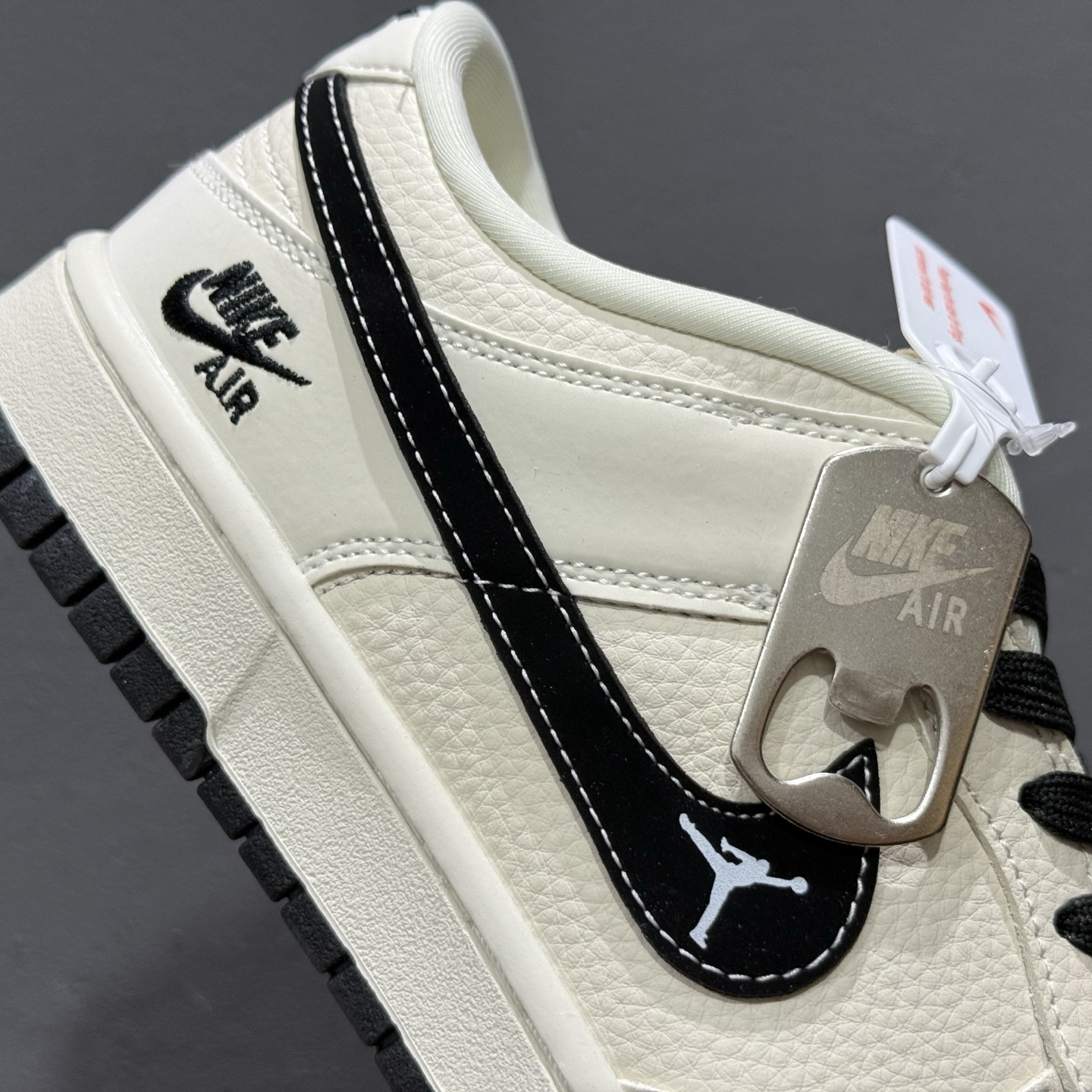 Nike Dunk Low 米白AJ黑勾  LW1818-118