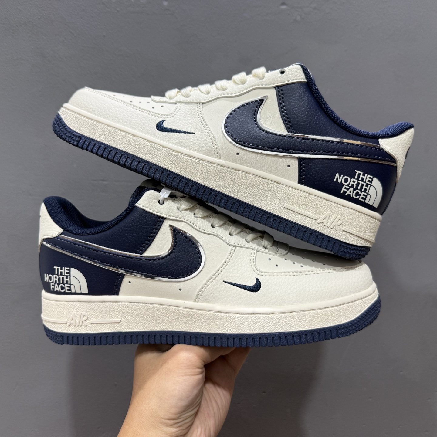 Nike Air Force 1'07 Low 北面联名 深蓝底 空军一号低帮休闲板鞋 ZH2598-318 Nike Air Force 1'07 Low 北面联名 深蓝底 空军一号低帮休闲板鞋 ZH2598-318