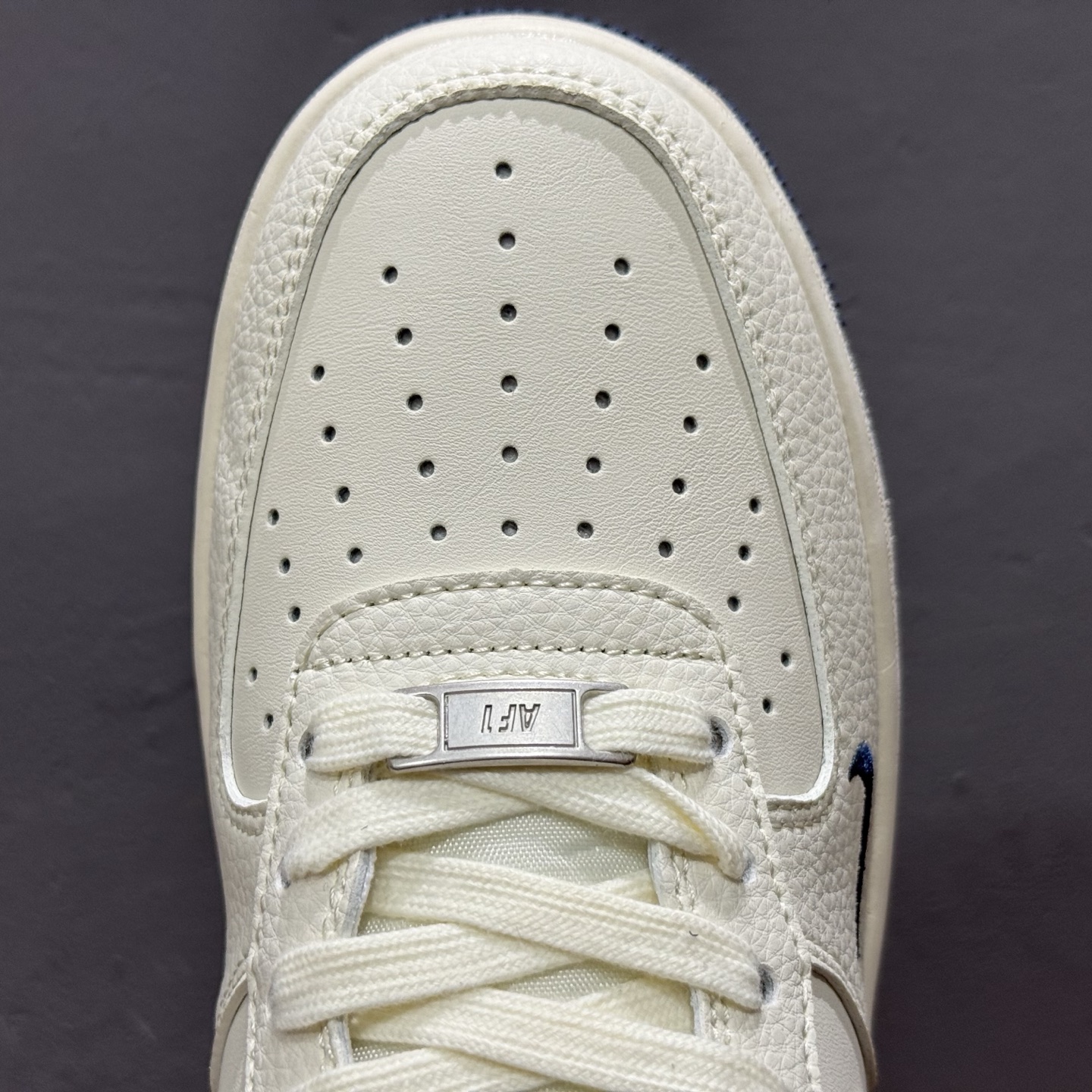 Nike Air Force 1'07 Low 北面联名 深蓝底 空军一号低帮休闲板鞋 ZH2598-318 Nike Air Force 1'07 Low 北面联名 深蓝底 空军一号低帮休闲板鞋 ZH2598-318