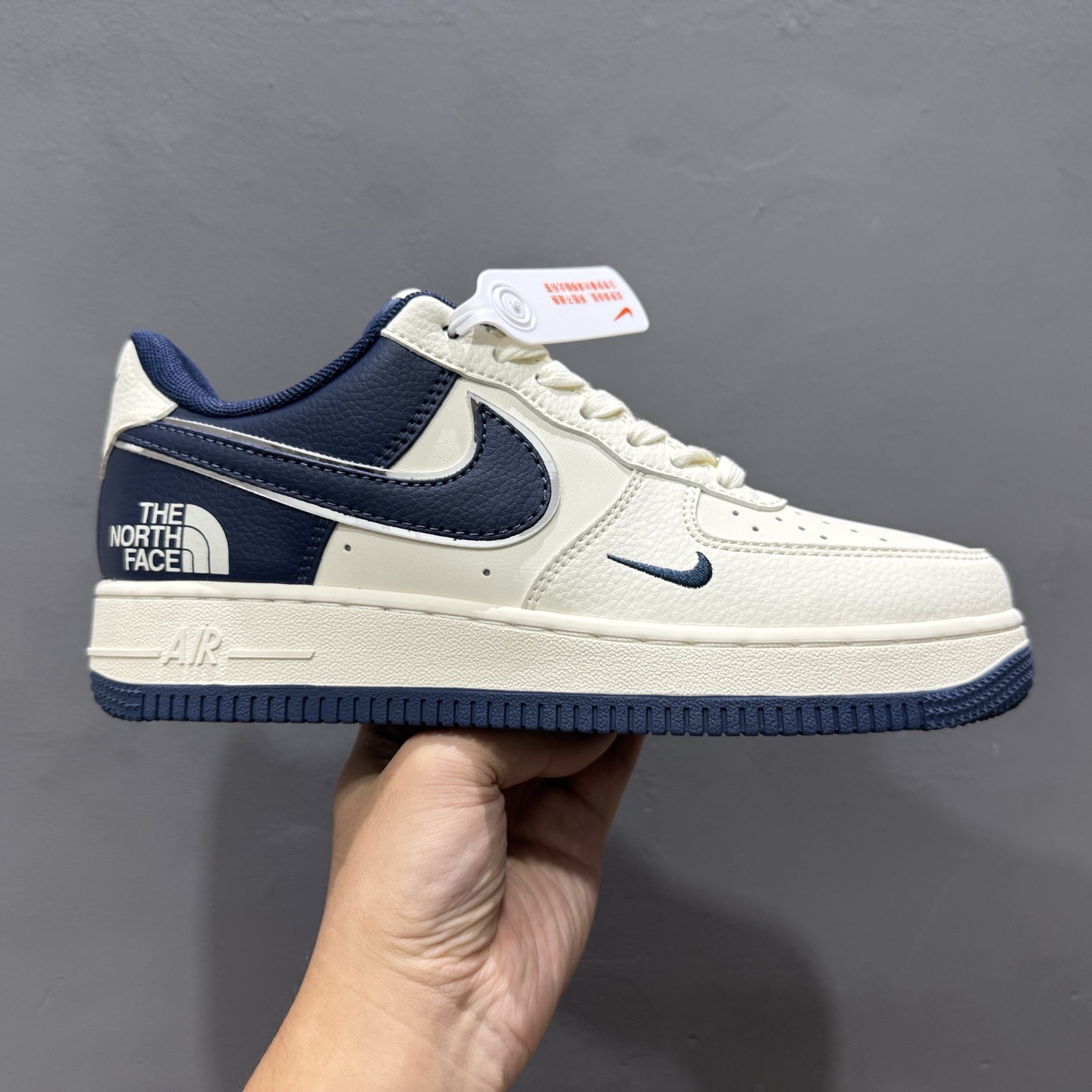 Nike Air Force 1’07 Low 北面联名 深蓝底 空军一号低帮休闲板鞋 ZH2598-318 Nike Air Force 1’07 Low 北面联名 深蓝底 空军一号低帮休闲板鞋 ZH2598-318