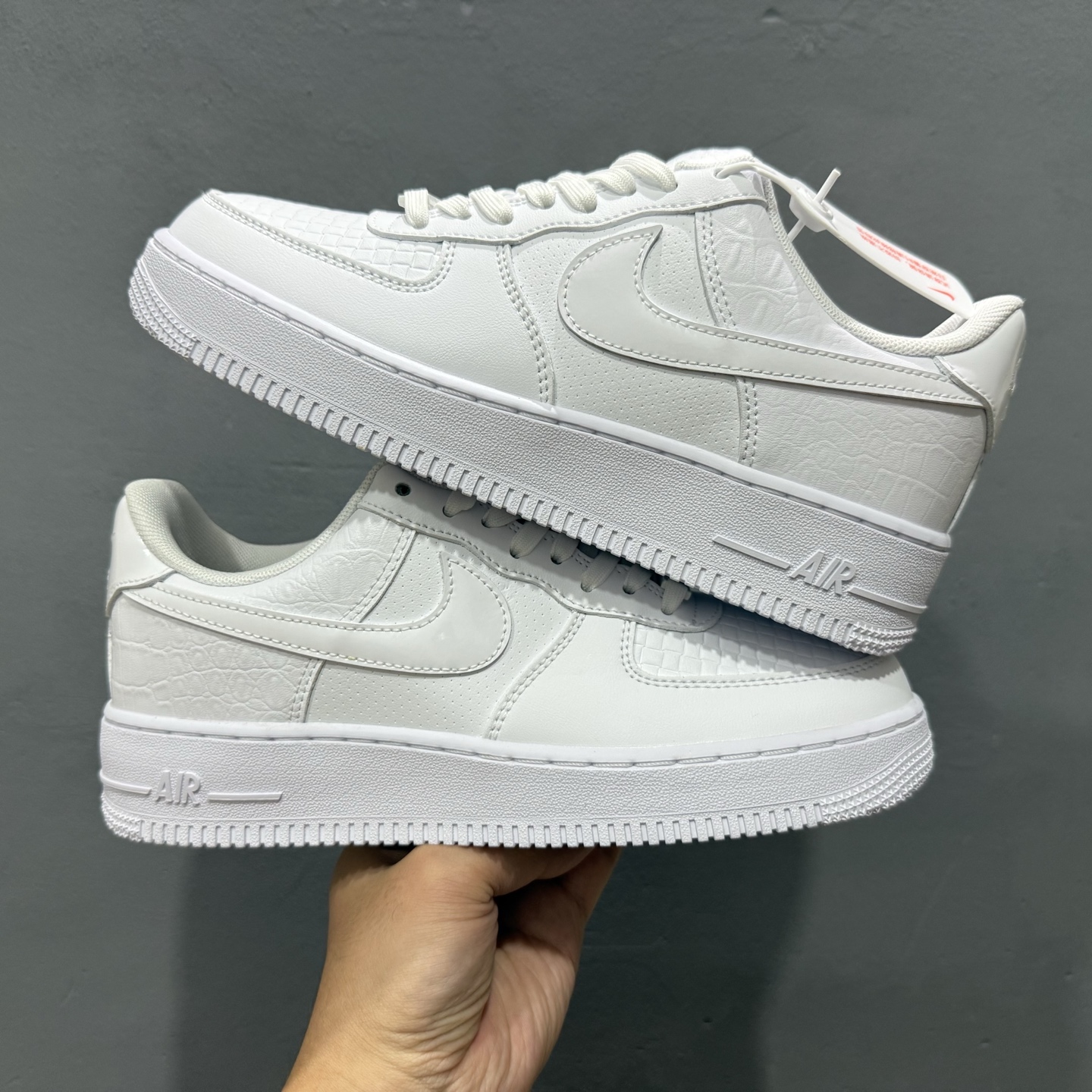 Nike Air Force 1 Low 全白纹理 空军一号低帮运动休闲板鞋  HF2893-100