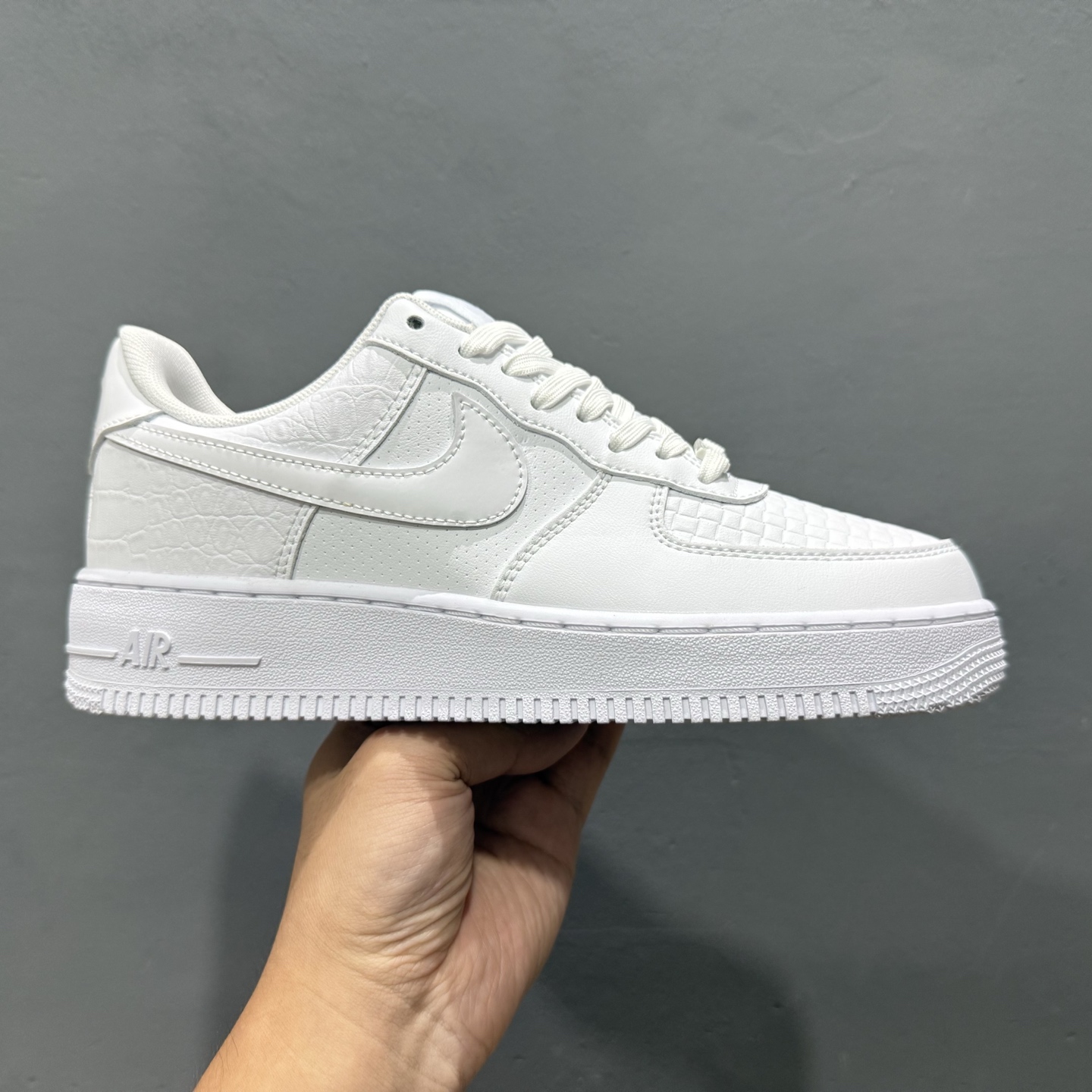 Nike Air Force 1 Low 全白纹理 空军一号低帮运动休闲板鞋  HF2893-100