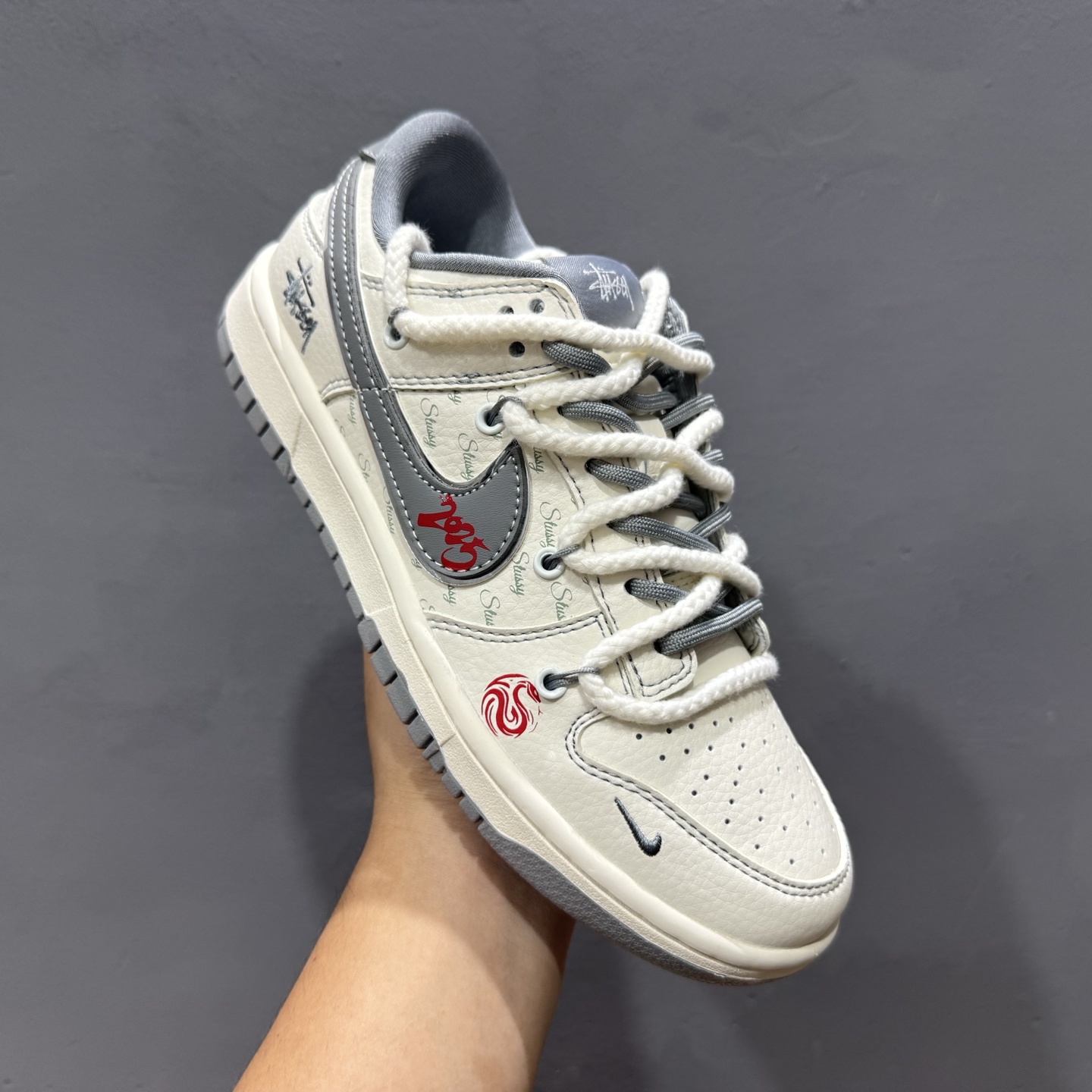 Nk SB Dunk Low 斯图西联名-米白蓝勾 周年高端定制 低帮休闲板鞋 SJ2068-310 Nk SB Dunk Low 斯图西联名-米白蓝勾 周年高端定制 低帮休闲板鞋 SJ2068-310