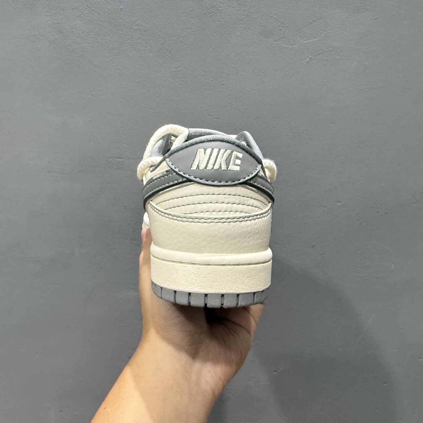 Nk SB Dunk Low 斯图西联名-米白蓝勾 周年高端定制 低帮休闲板鞋 SJ2068-310 Nk SB Dunk Low 斯图西联名-米白蓝勾 周年高端定制 低帮休闲板鞋 SJ2068-310
