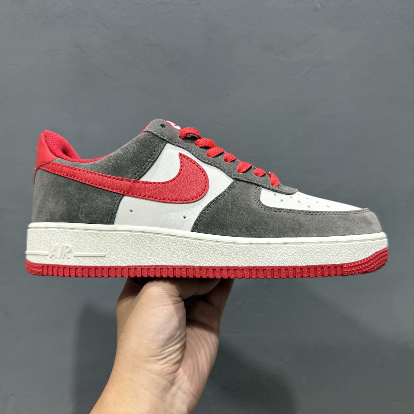 Nike Air Force 1’07 Low 空军一号低帮休闲板鞋 FQ8714-201